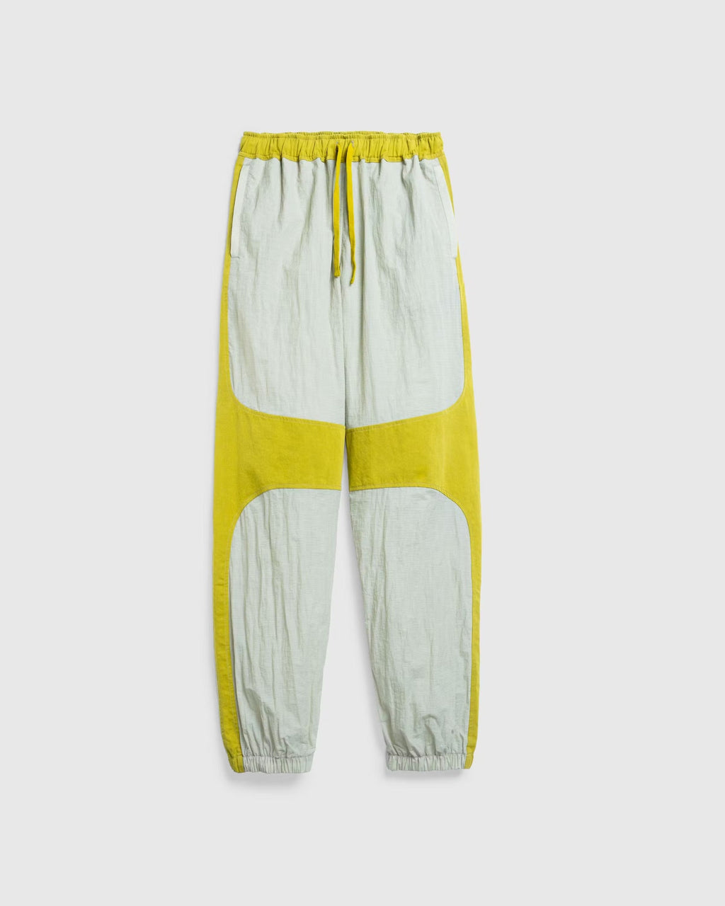 Is Pants Khaki/Gray