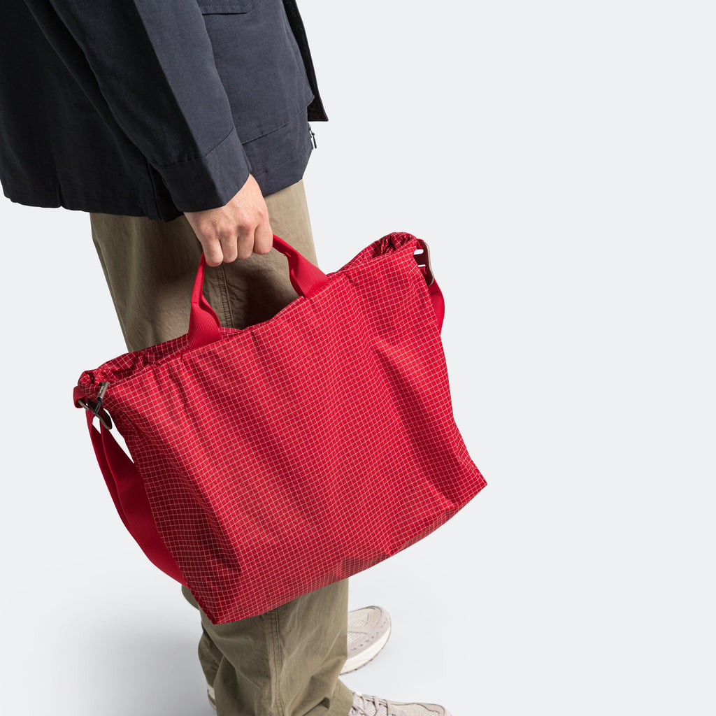 Zip Tote - Brick Grid