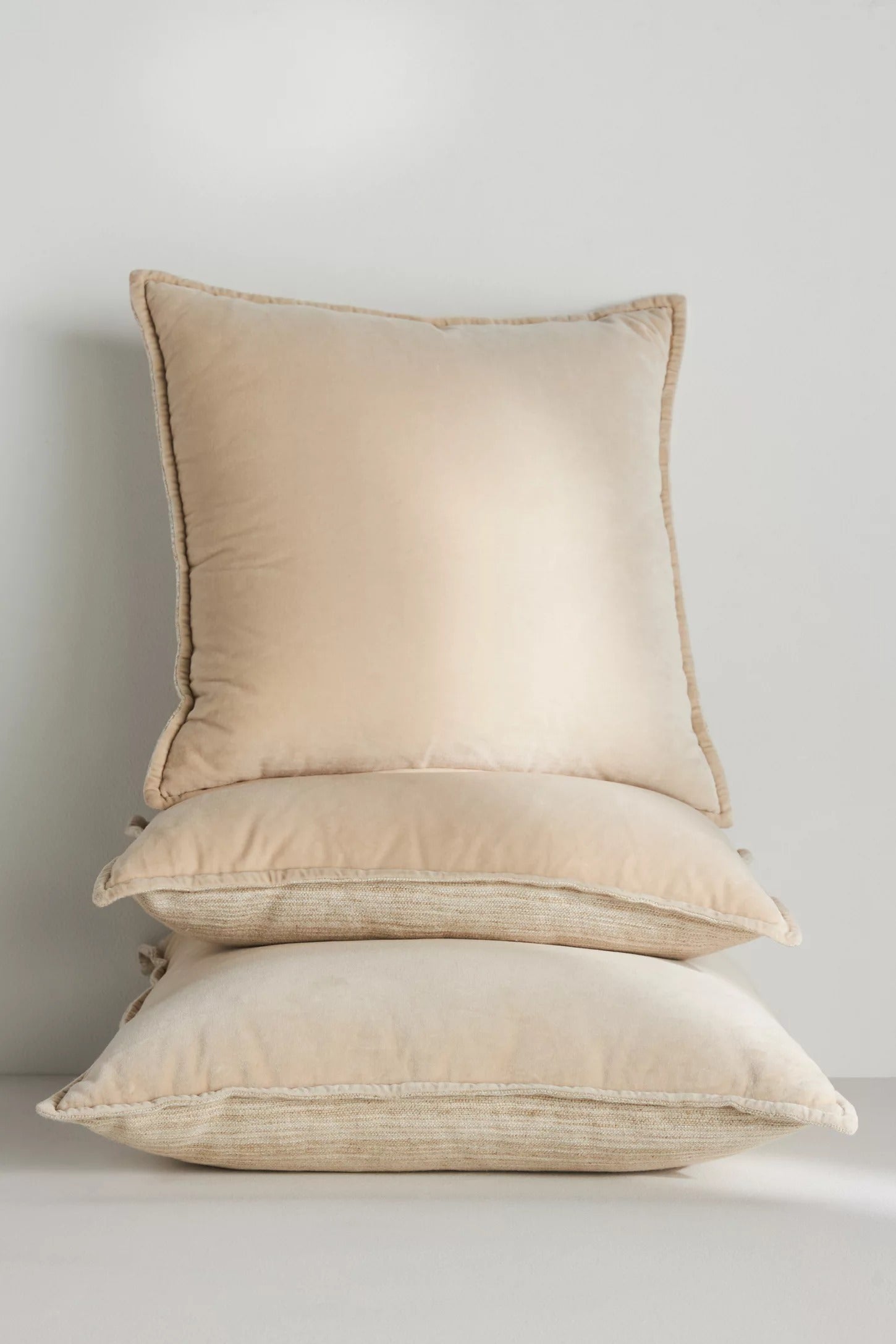 Velvet Trova Pillow - Cream