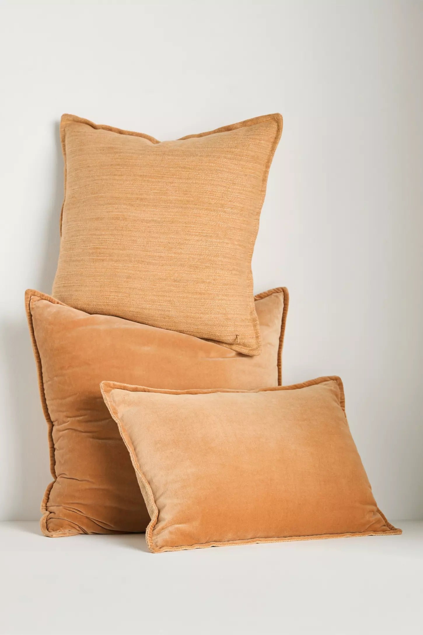 Velvet Trova Pillow - Peach