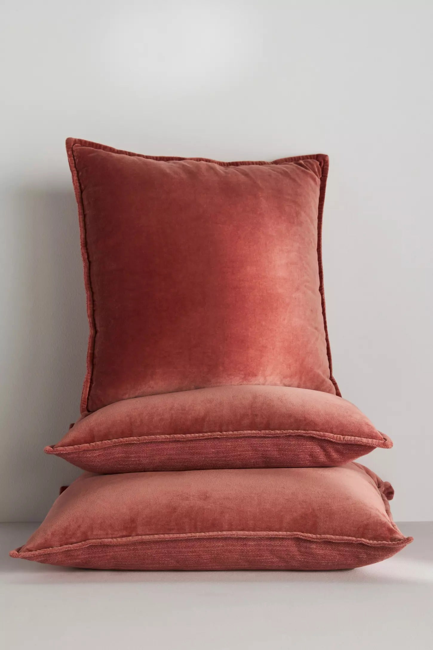 Velvet Trova Pillow - Light Pink