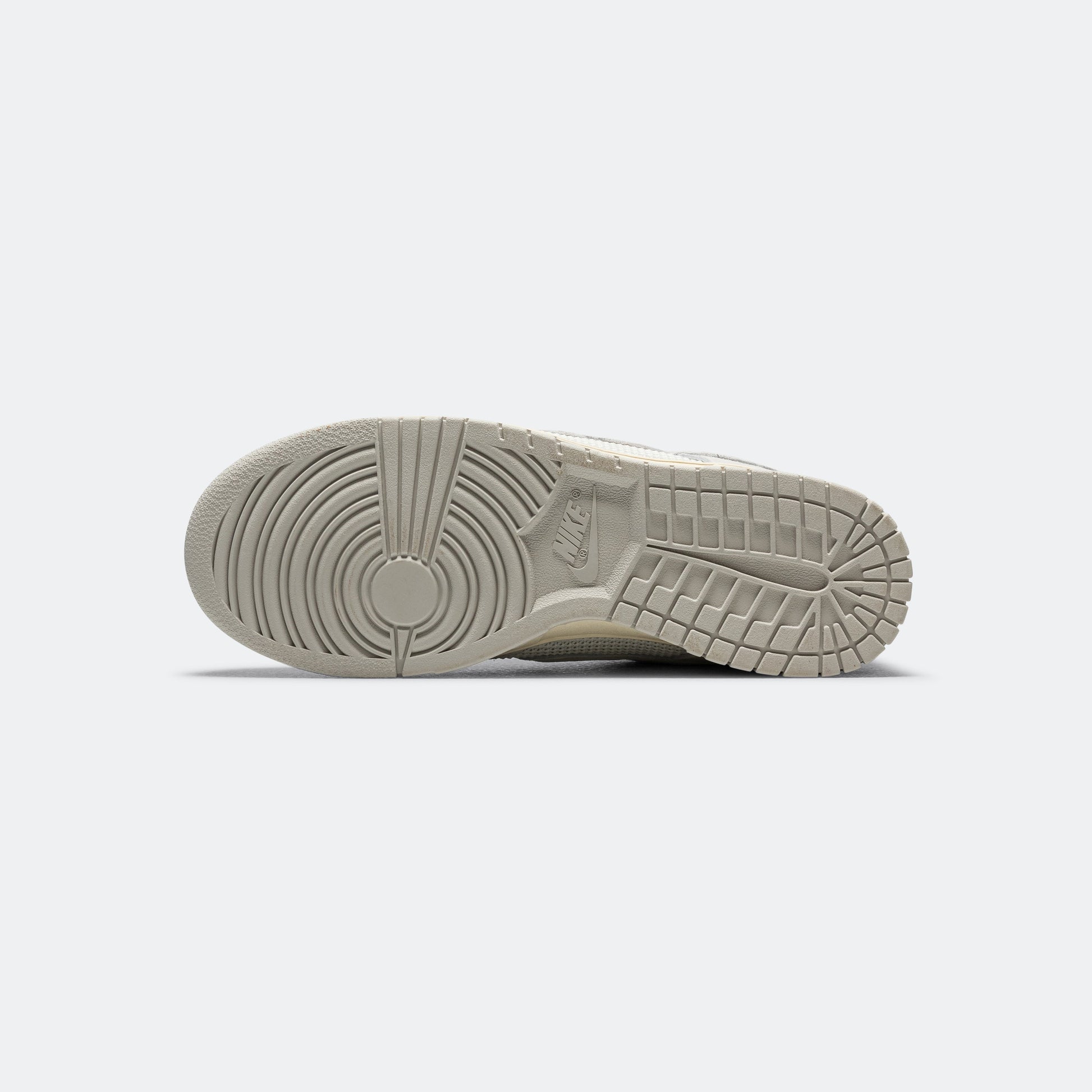 Dunk Low - Phantom/Light Bone-Sail-Coconut Milk