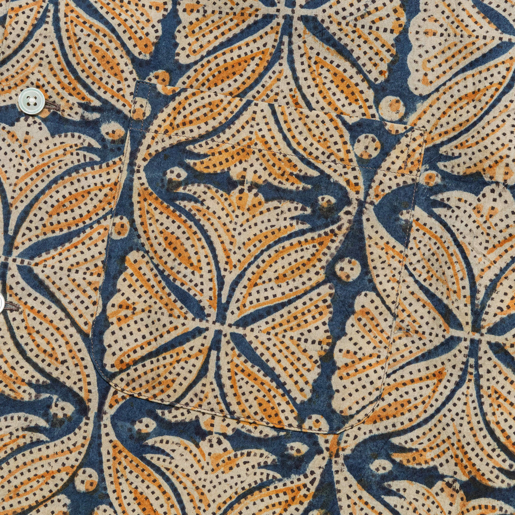 Open Collar Block Print Shirt - Blue
