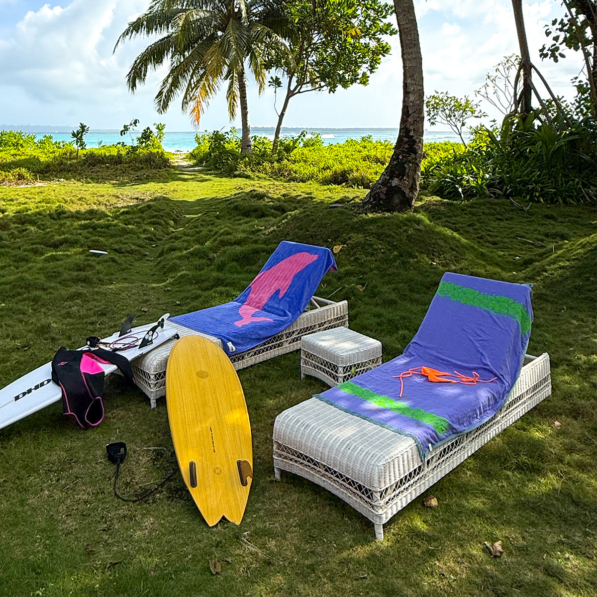 Bottle Nose Woven Towel | Steph Surf Shop x Slowtide