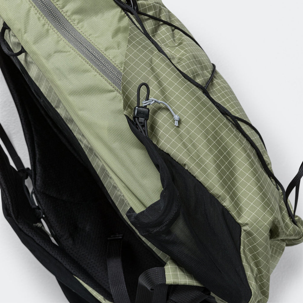Aerios 18 Backpack - Chloris/Forage