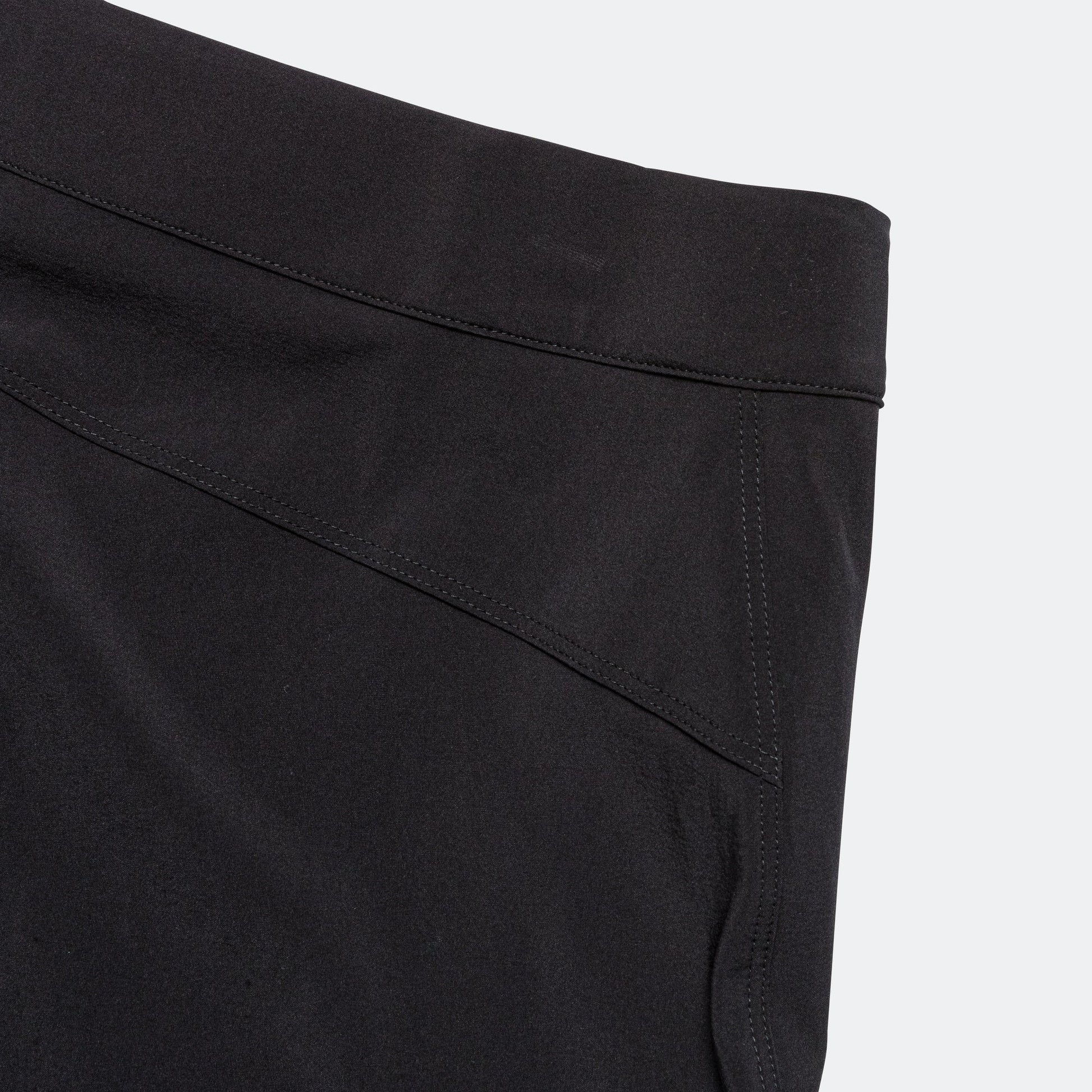 Gamma Lightweight 9' Short - Black