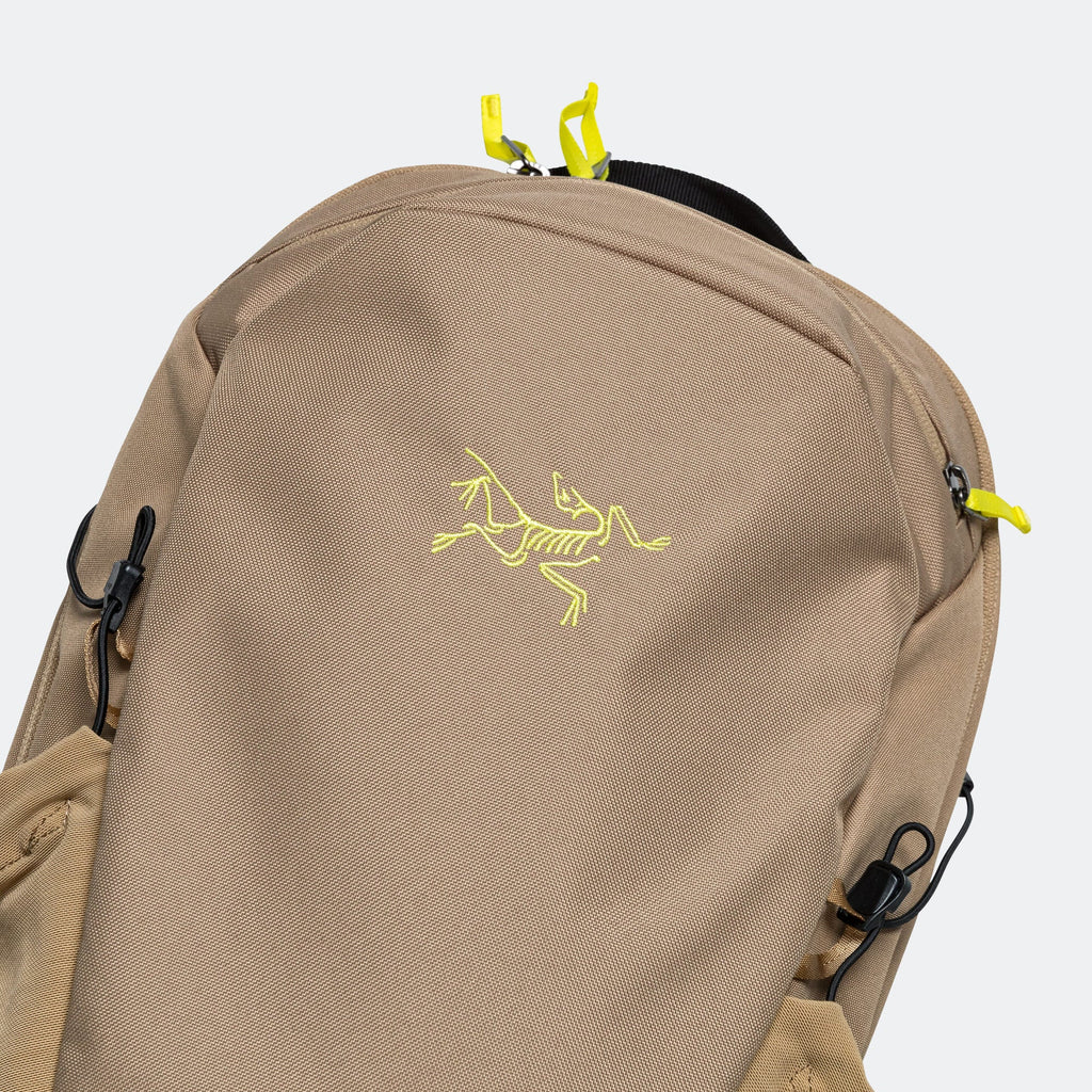 Mantis 16 Backpack - Canvas/Euphoria