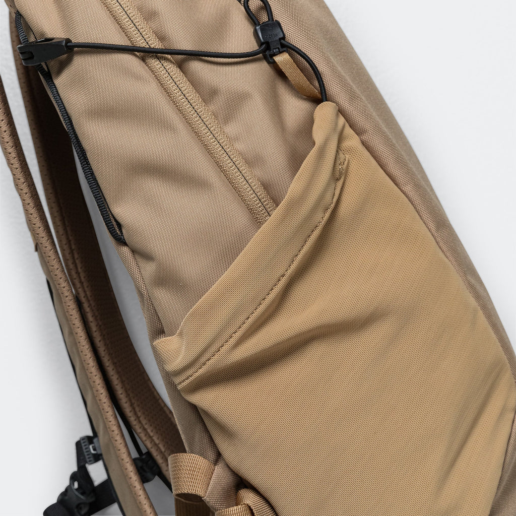 Mantis 16 Backpack - Canvas/Euphoria