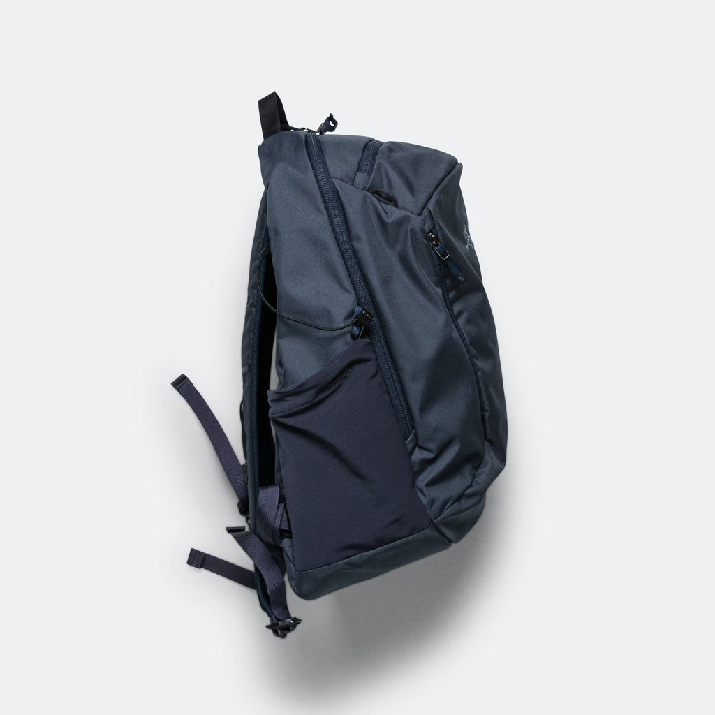 Mantis 26 Backpack - Black Saphhire