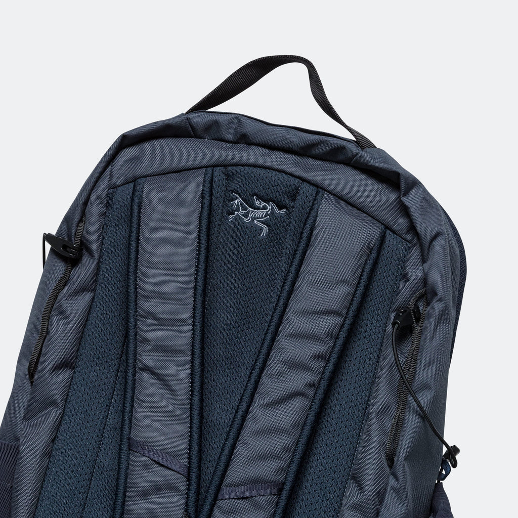 Mantis 26 Backpack - Black Saphhire