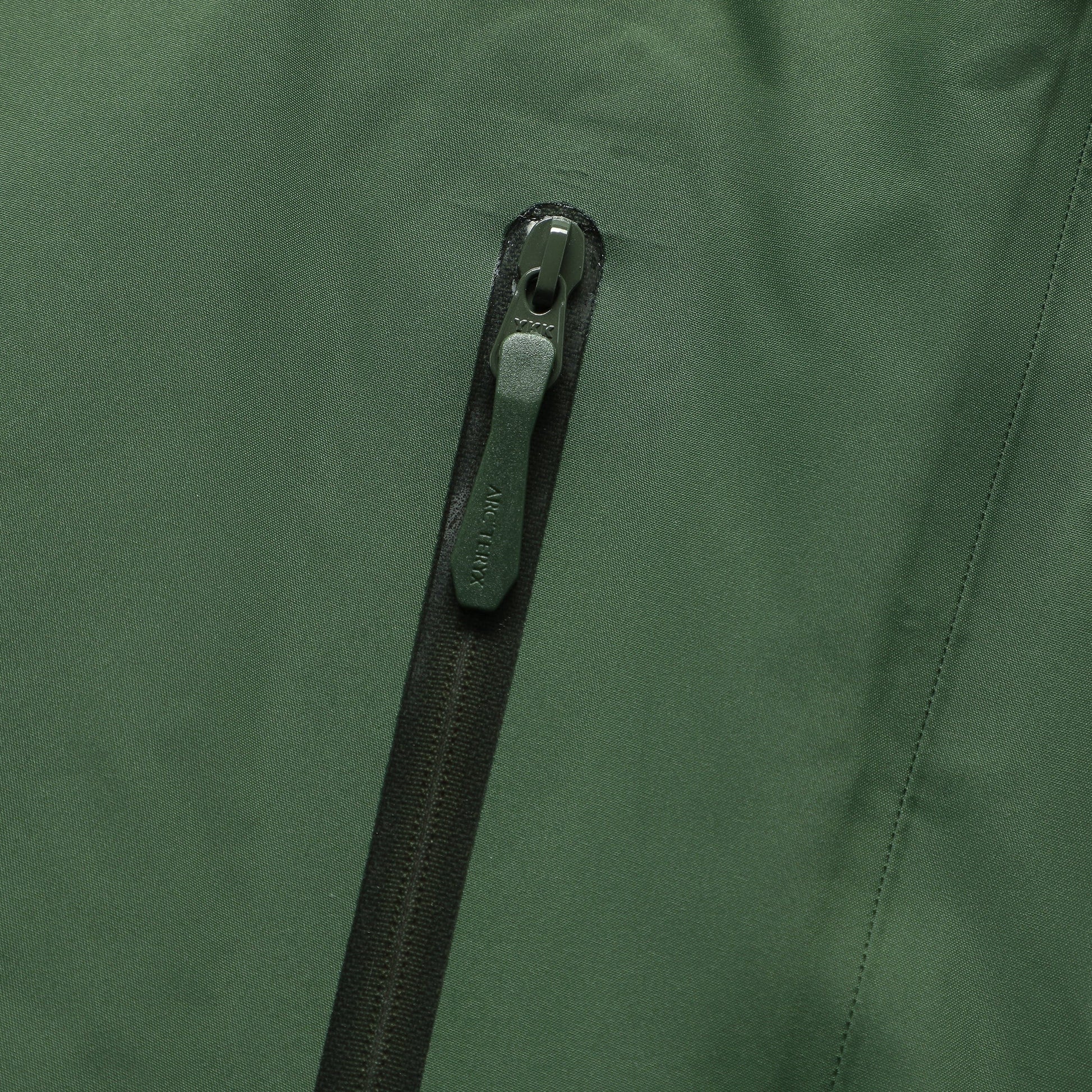 WOMEN'S BETA DOWN PARKA