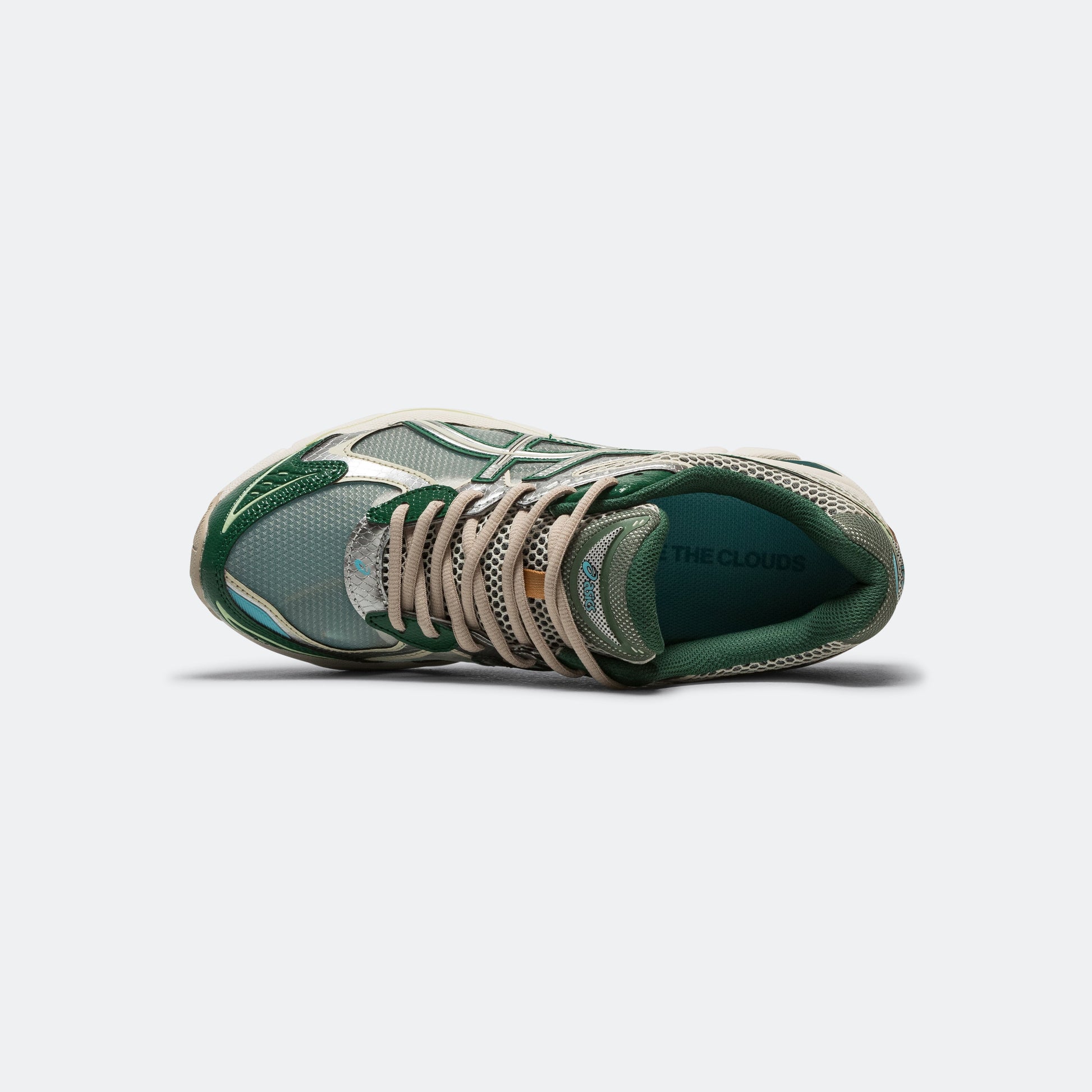 GT-2160 × Above The Clouds - Cream/Shamrock Green
