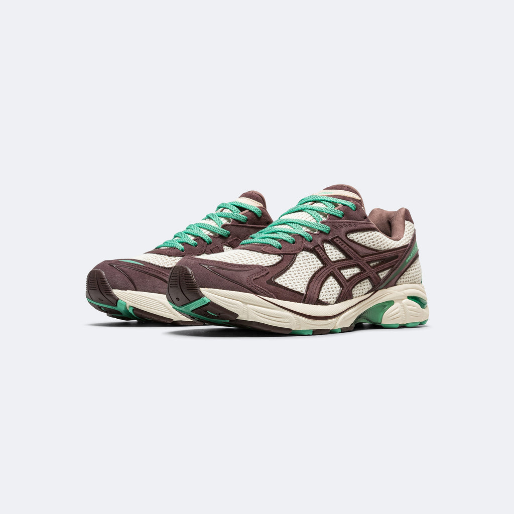 GT-2160 × EARLS 'Ngāwari' – White/Brown