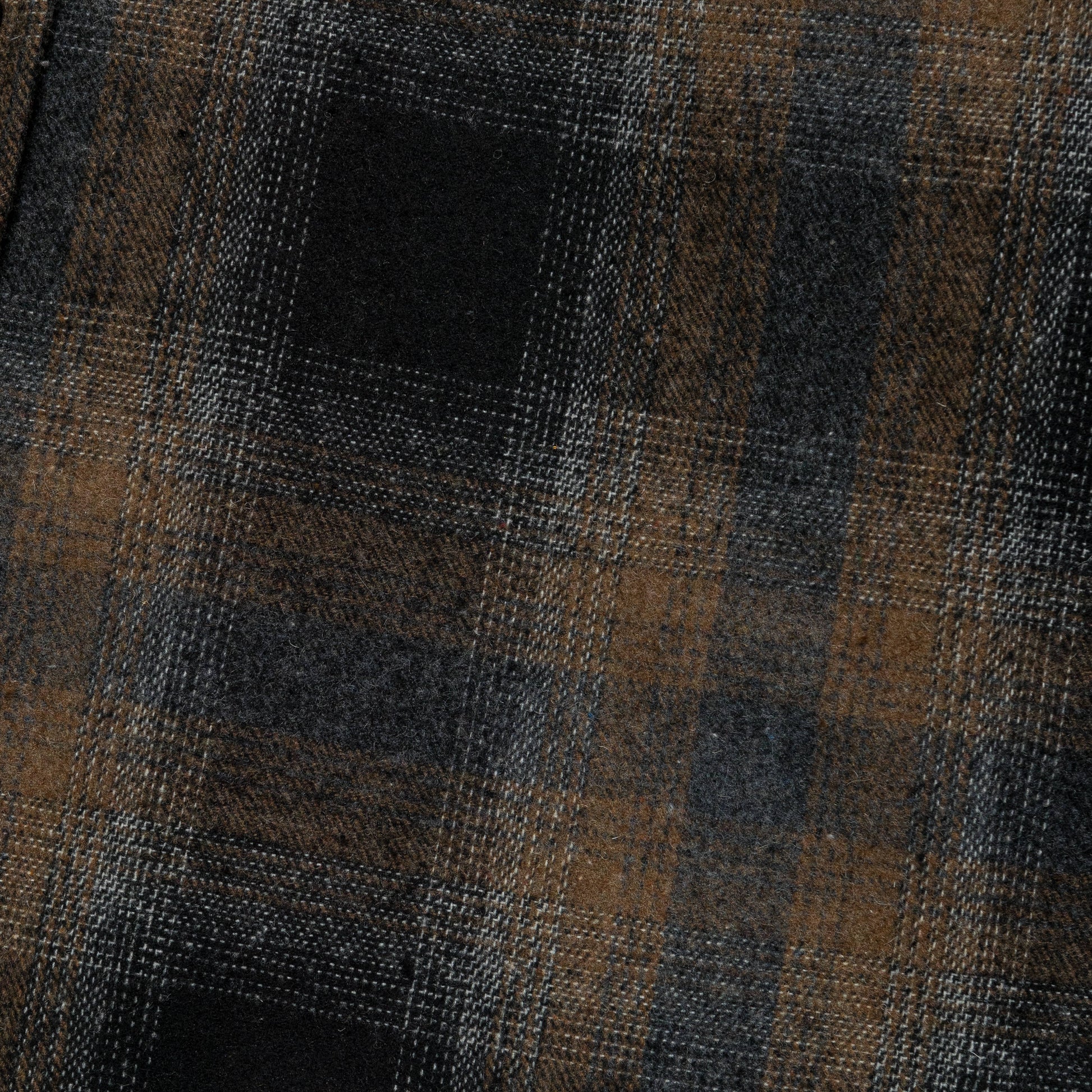 The BB Shirt - Black/Brown