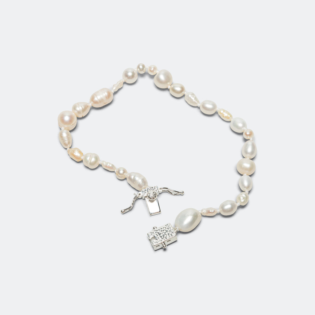Womens Antique Pearl Bracelet