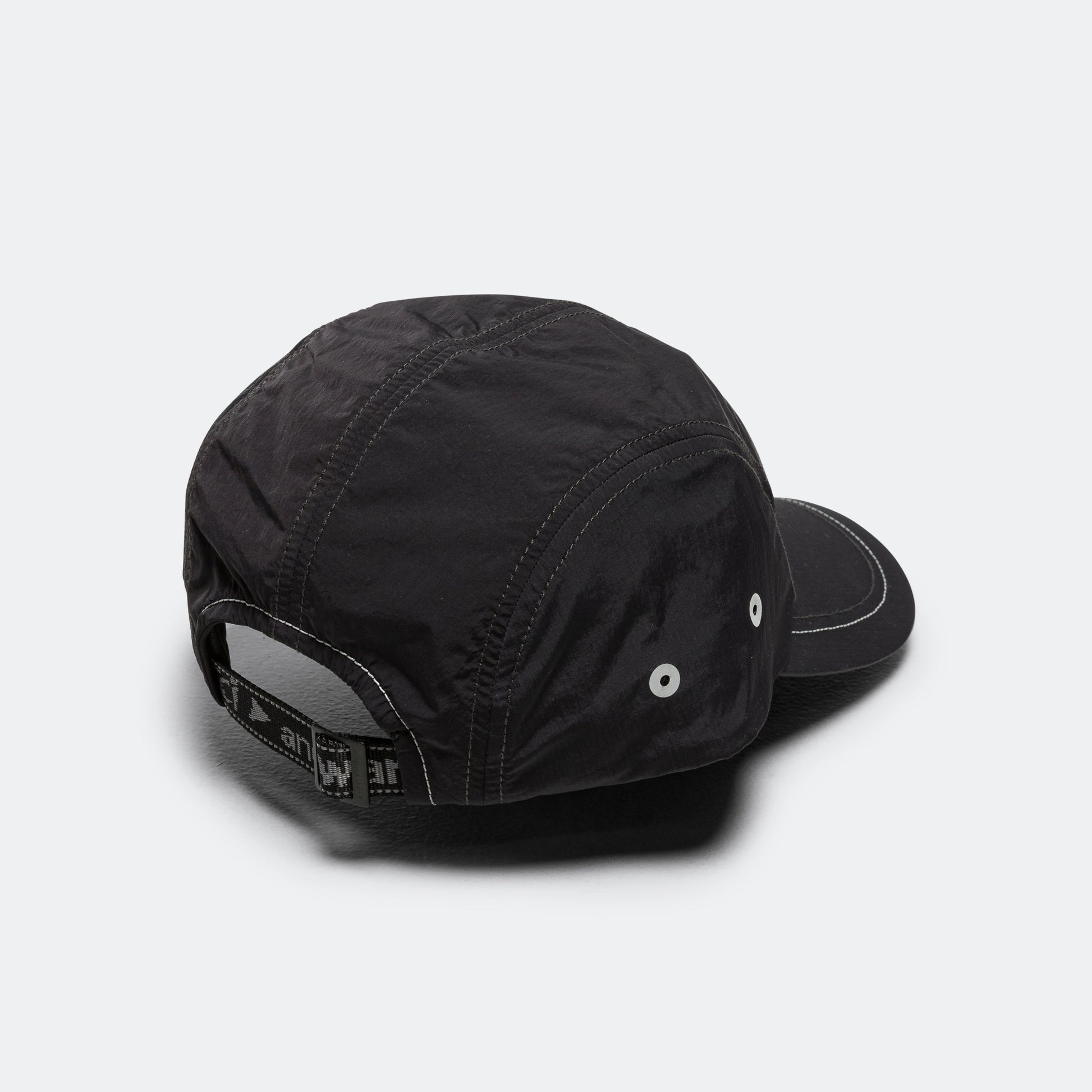 Patchwork Wind Cap × and wander - Black