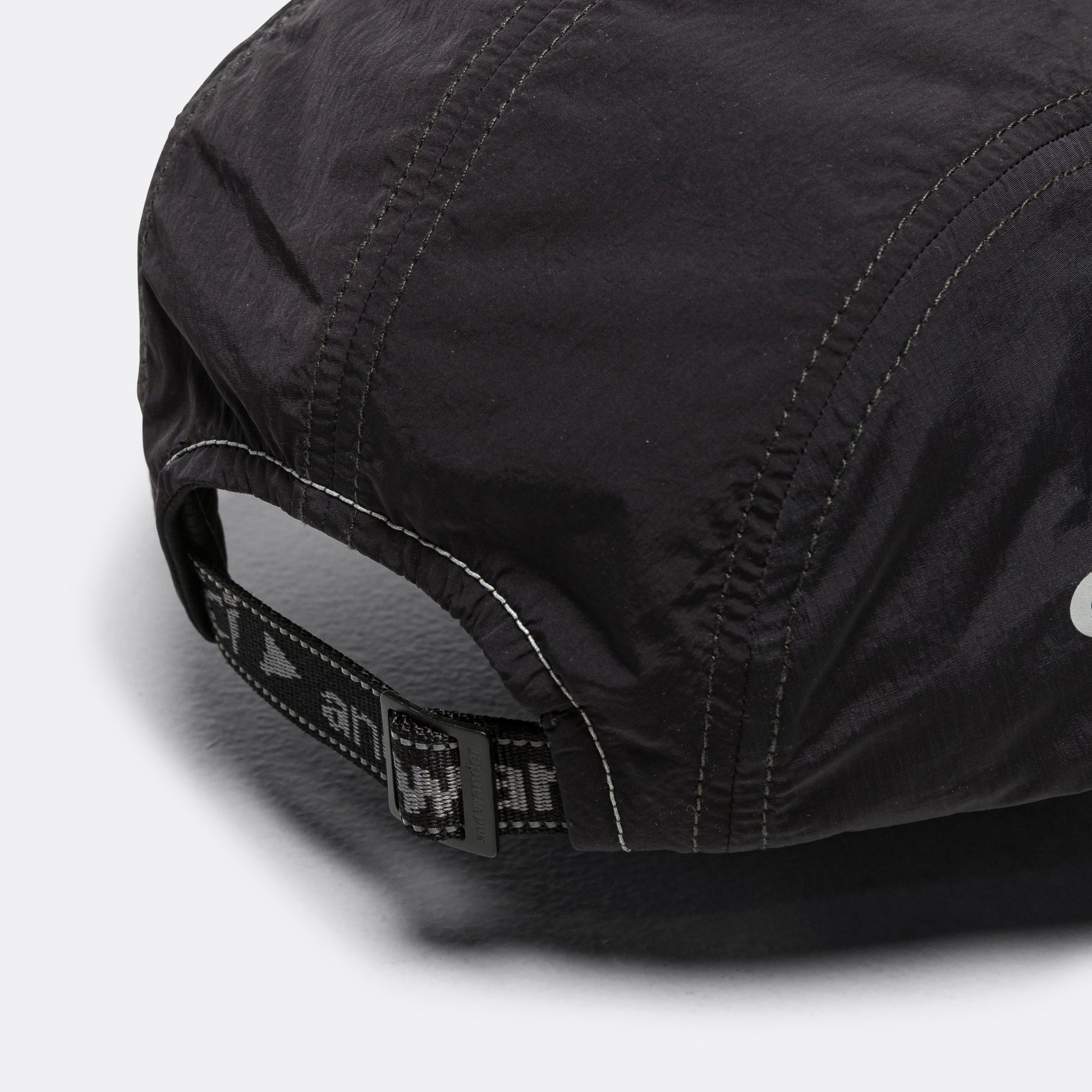 Patchwork Wind Cap × and wander - Black