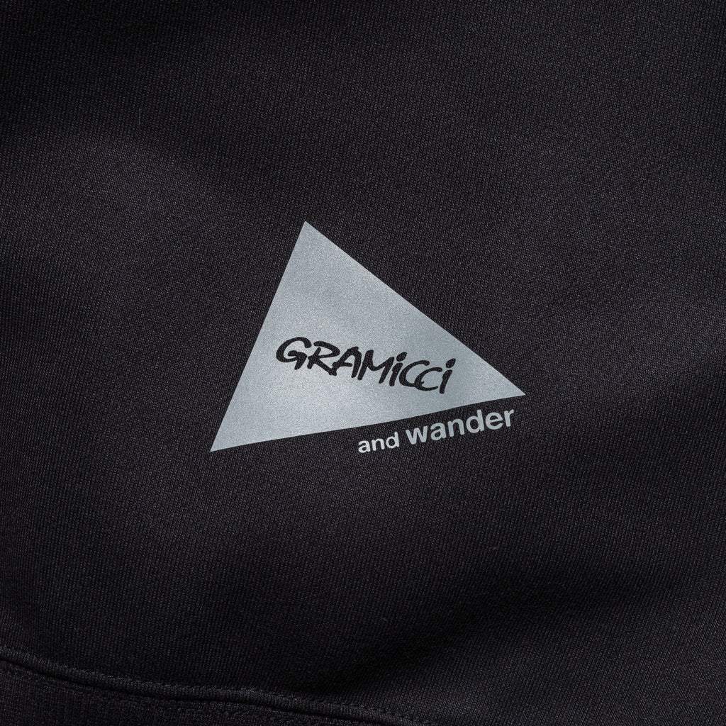 Pocket Sweatshirt × and wander - Black