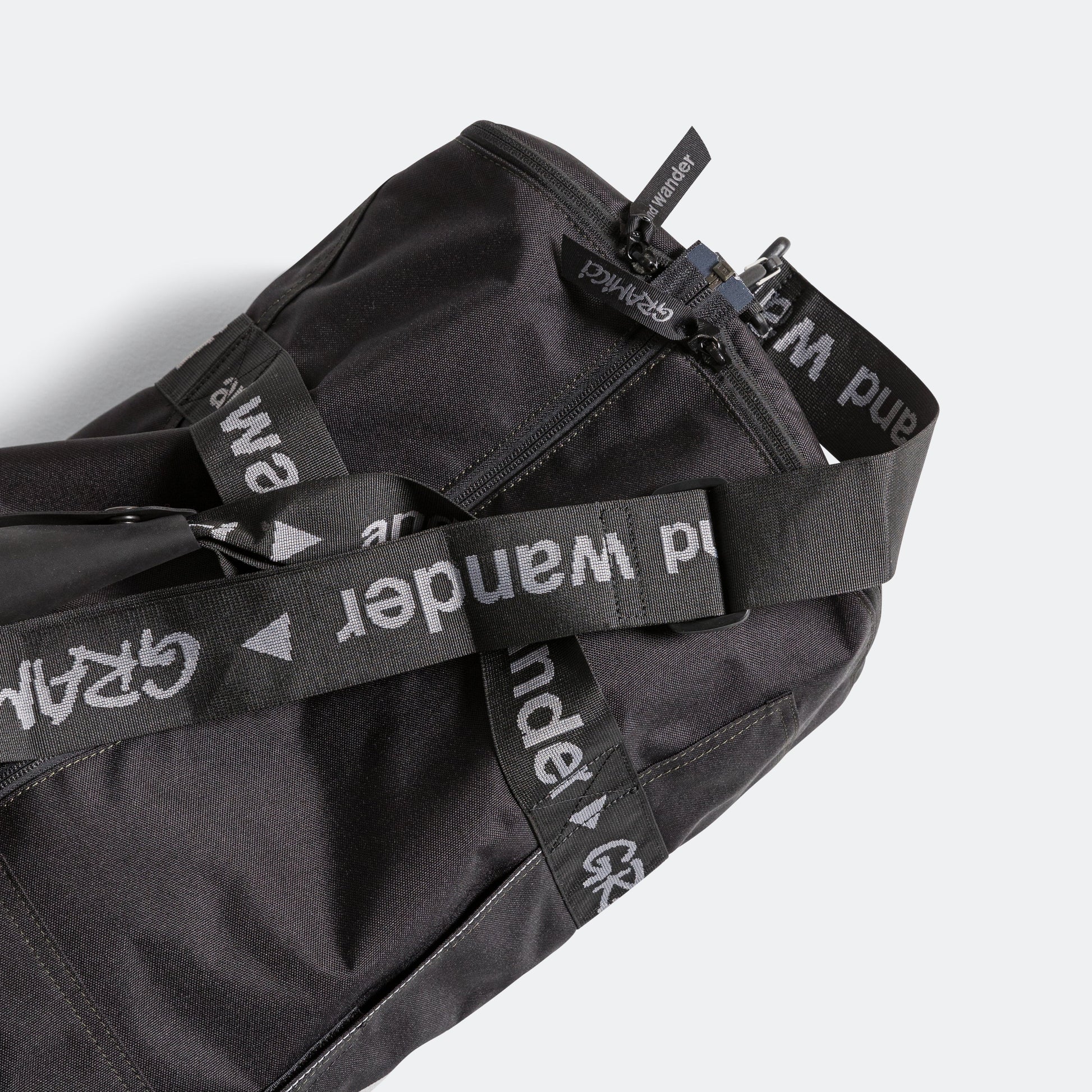 Patchwork Boston Bag × and wander - Black