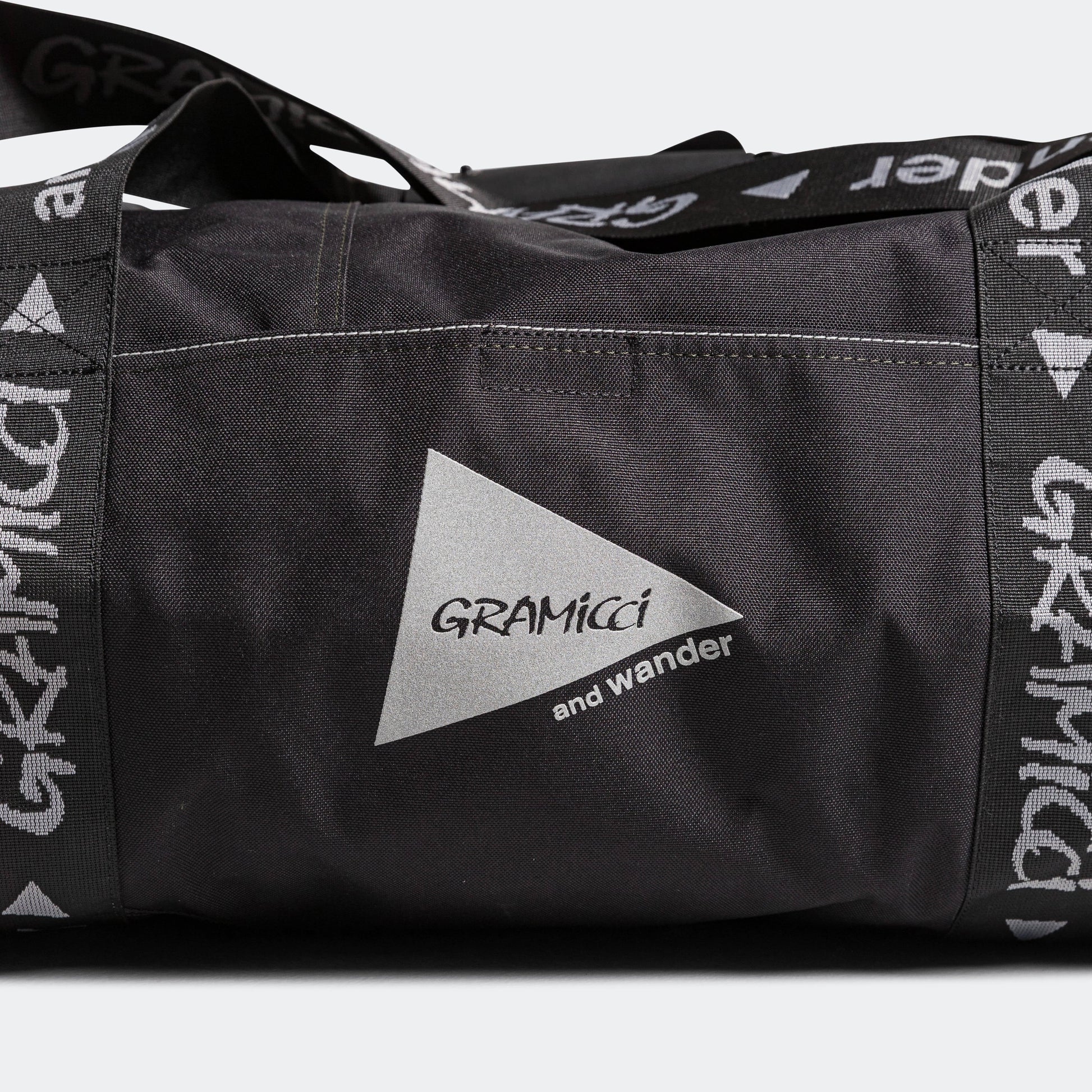Patchwork Boston Bag × and wander - Black