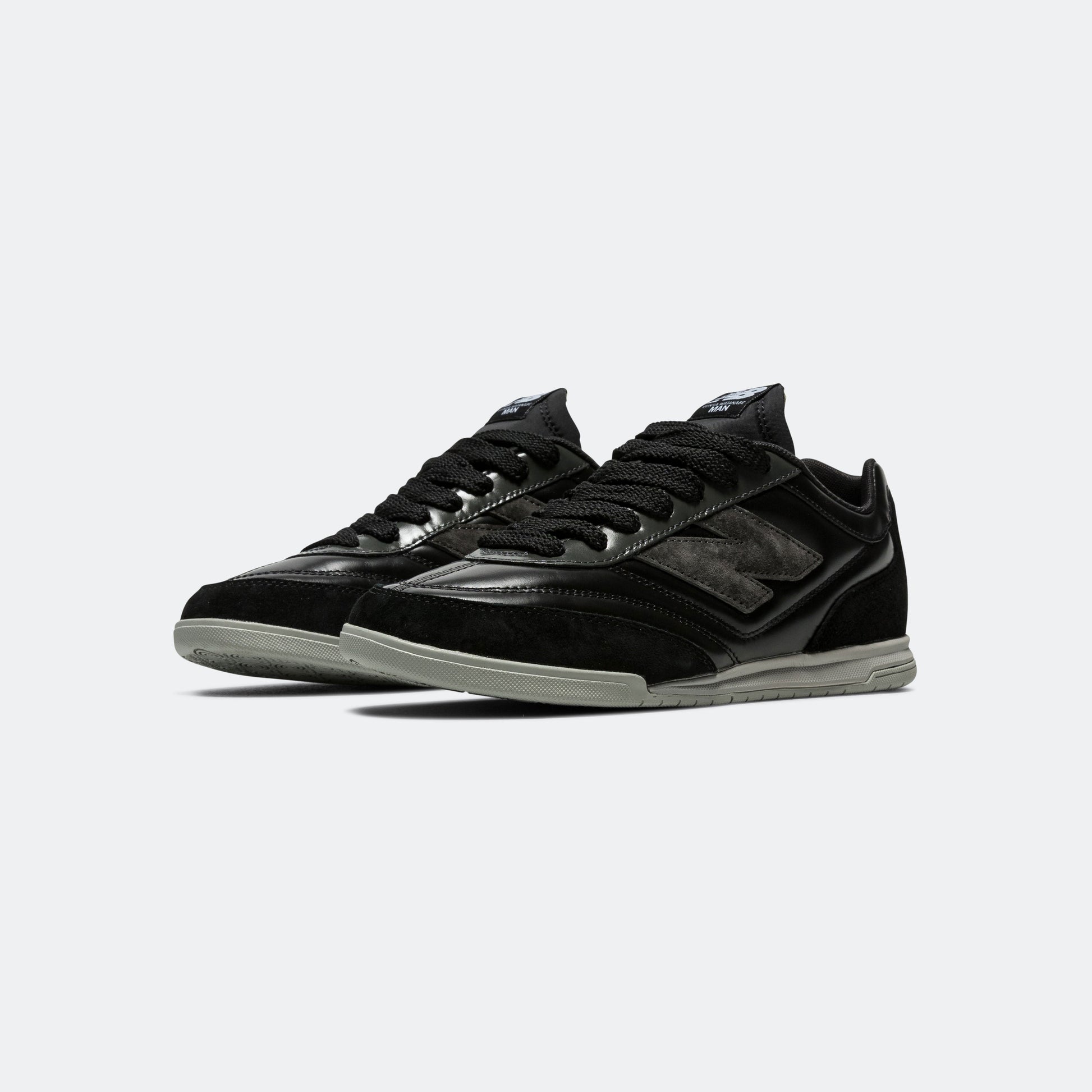 New Balance RC42 - Black
