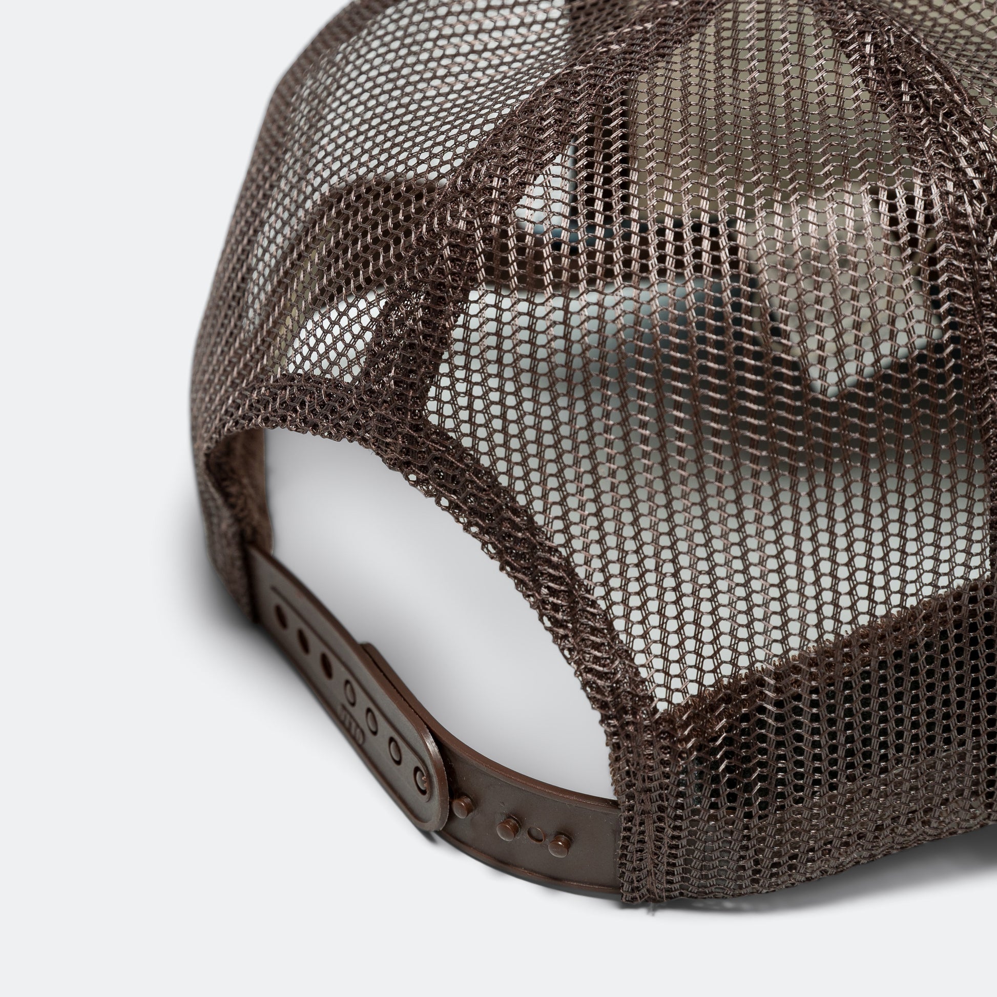 DENIM REPAIR SERVICE Denim Re-Construct Trucker Cap - Ecru/Brown