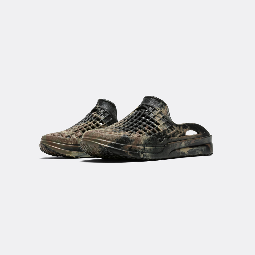 Scenario Slide - Woodland Camo