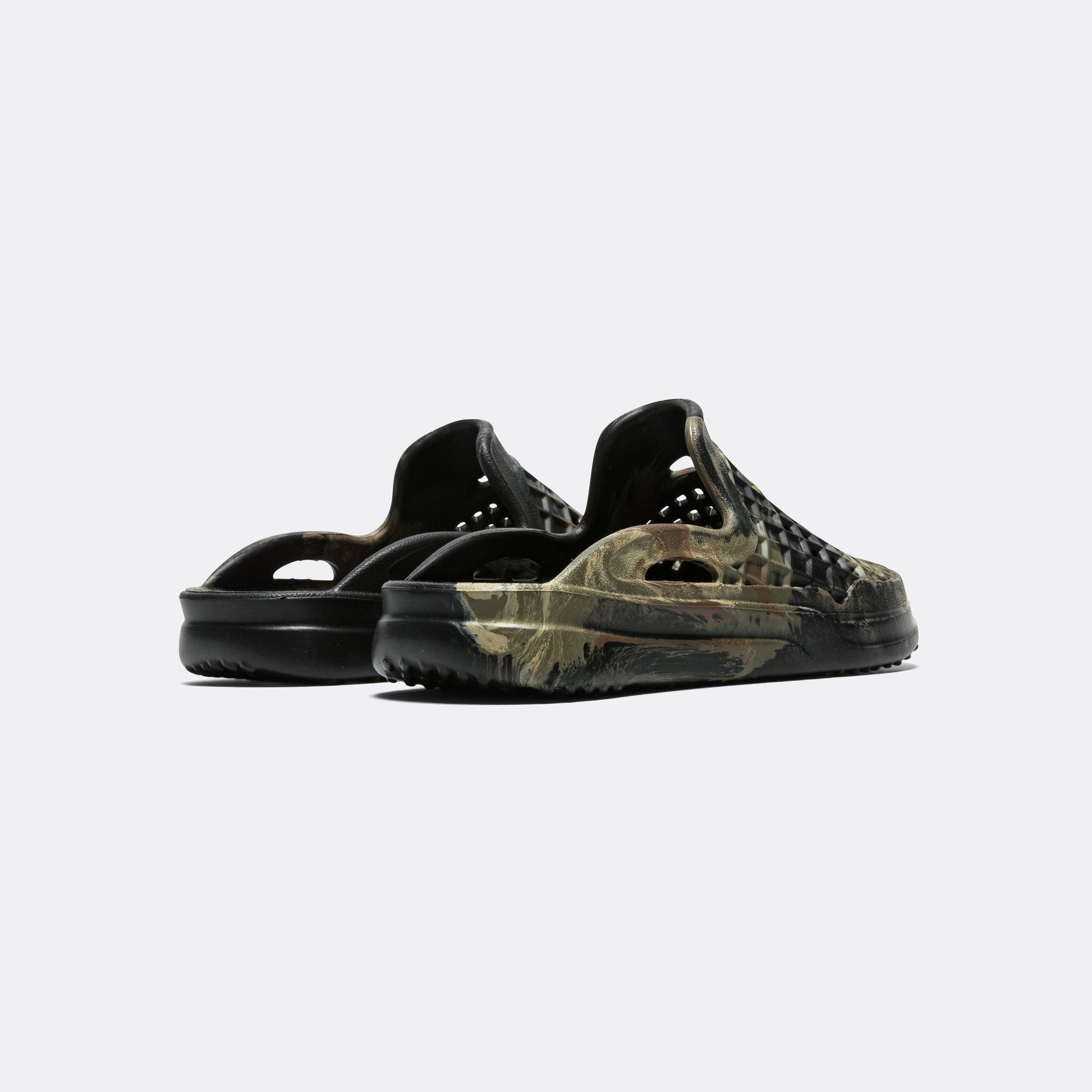 Scenario Slide - Woodland Camo