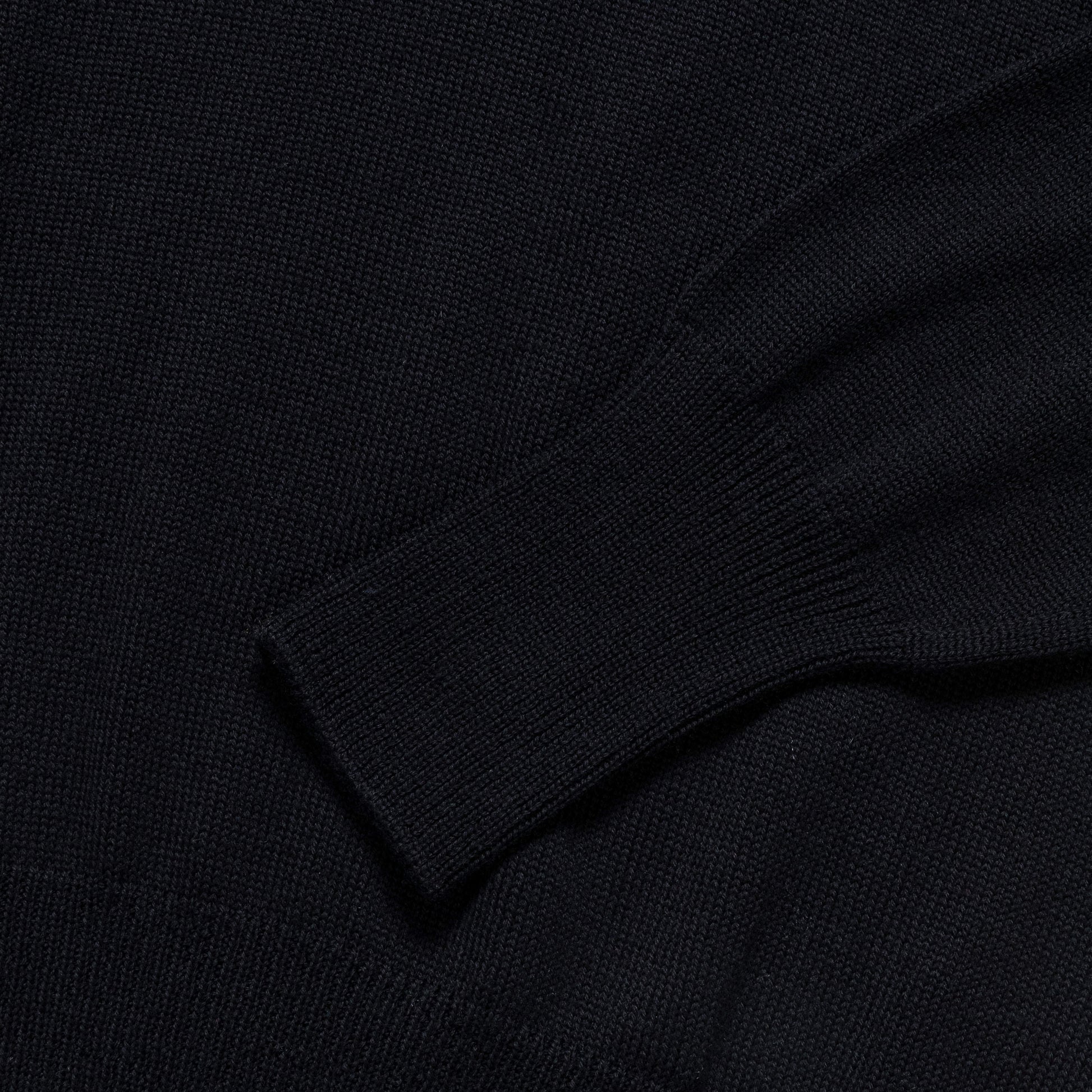 Seamless Crew - Black Pure Wool