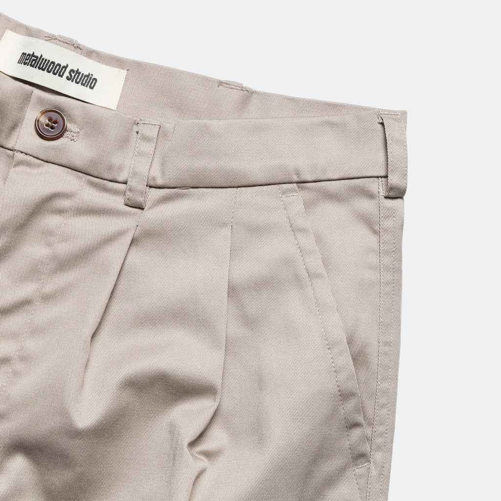 Pleated Short - Bone