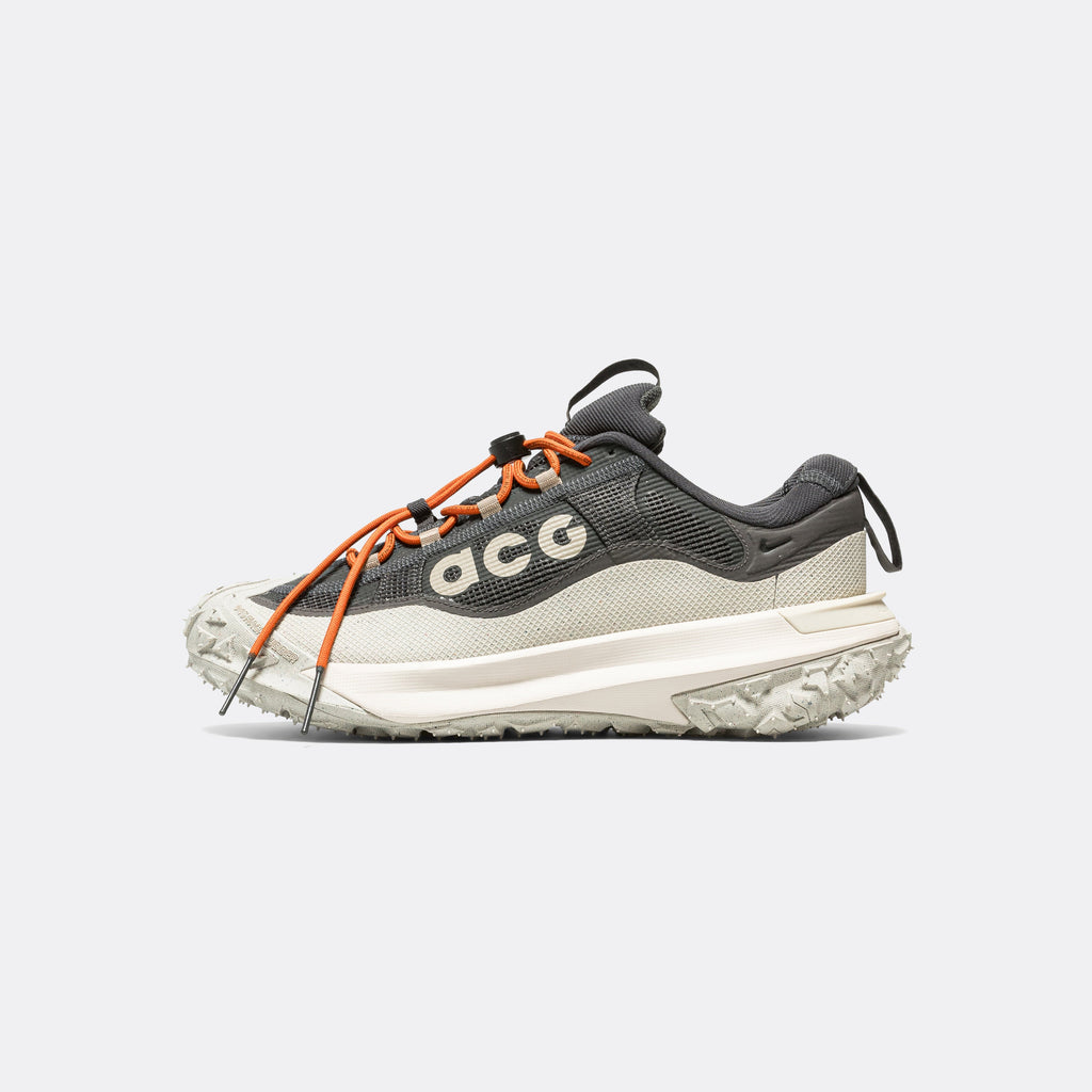 Mountain Fly 2 Low GORE-TEX® - Dk Smoke Grey/Khaki