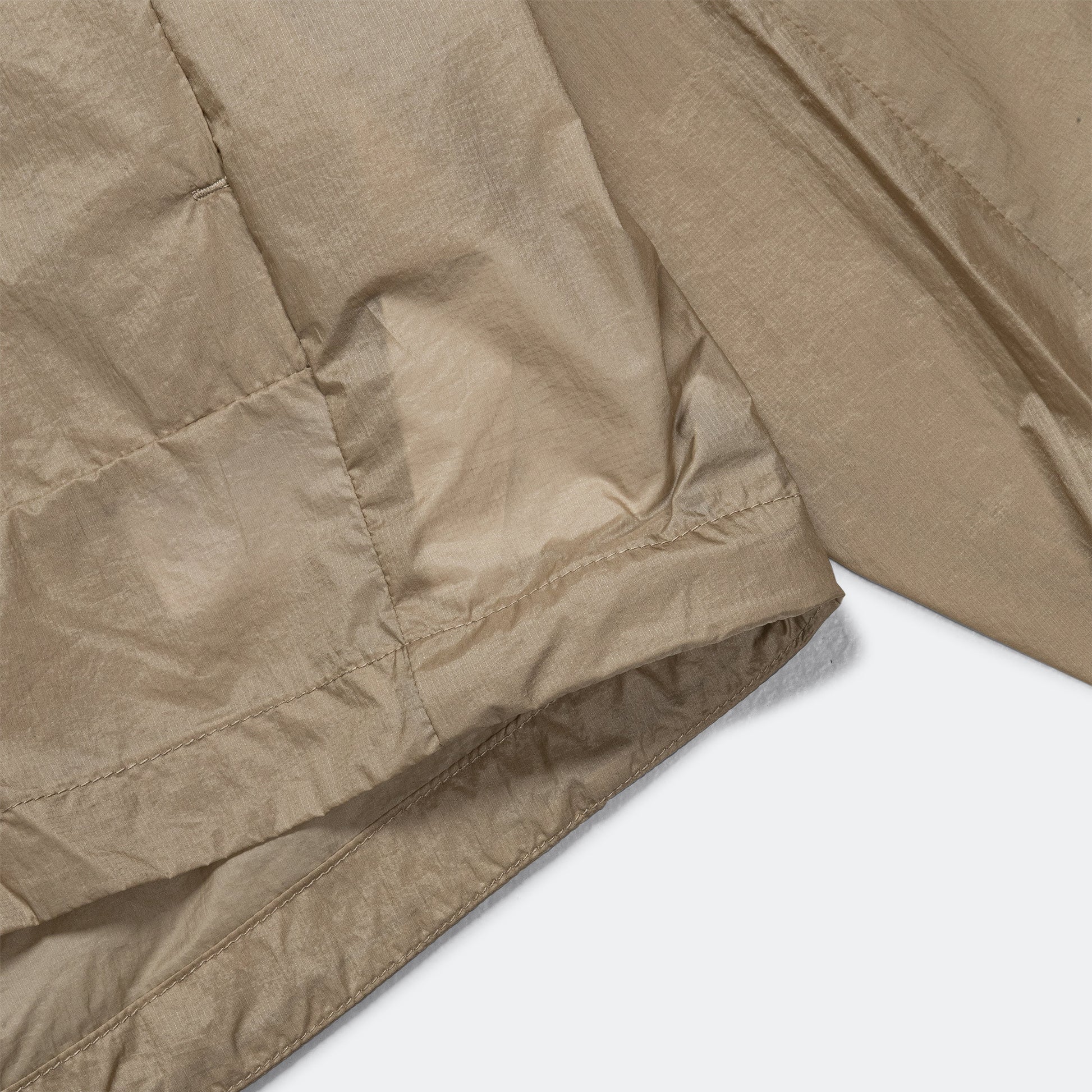ACG Windproof 'Cinder Cone' - Khaki/Summit White