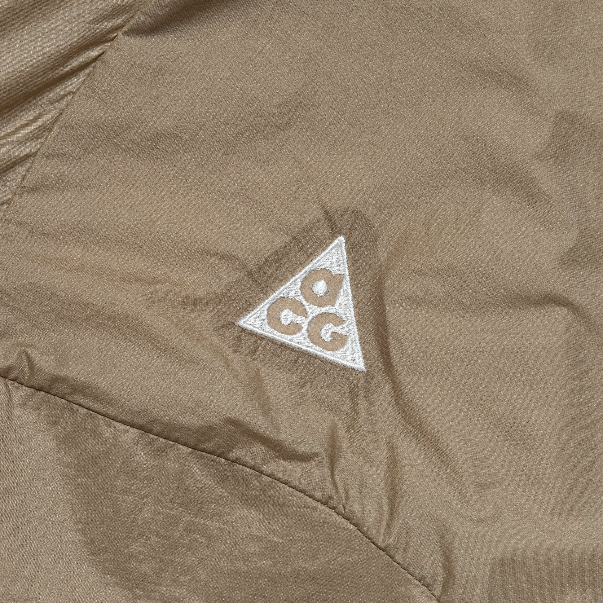 ACG Windproof 'Cinder Cone' - Khaki/Summit White