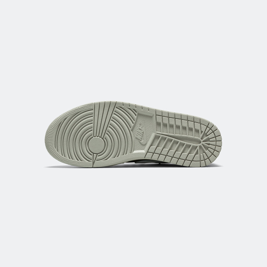 Womens Air Jordan 1 Retro Low OG - Black/Muslin-Tech Grey-White