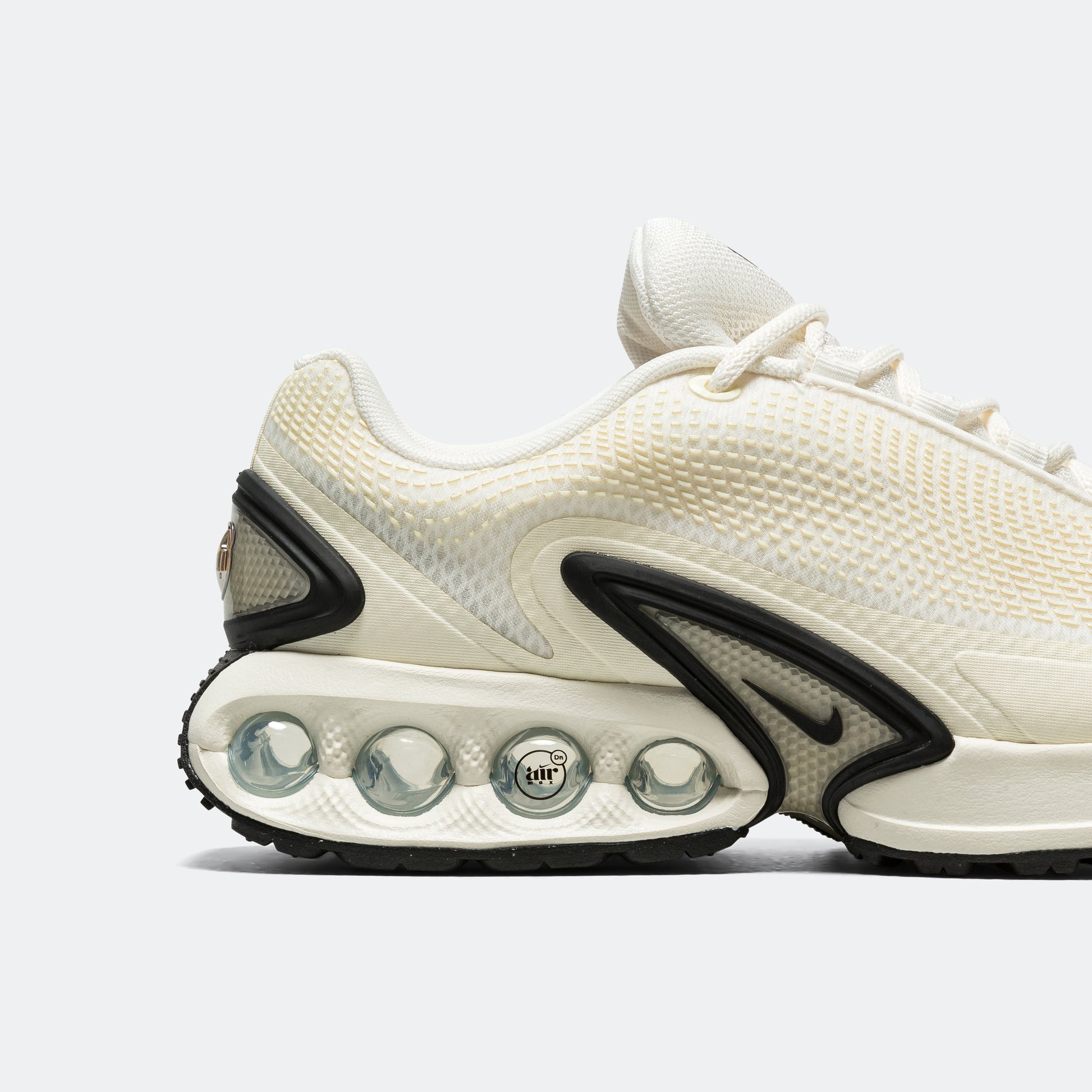 Air Max DN - Sail/Black-Coconut Milk-Beach
