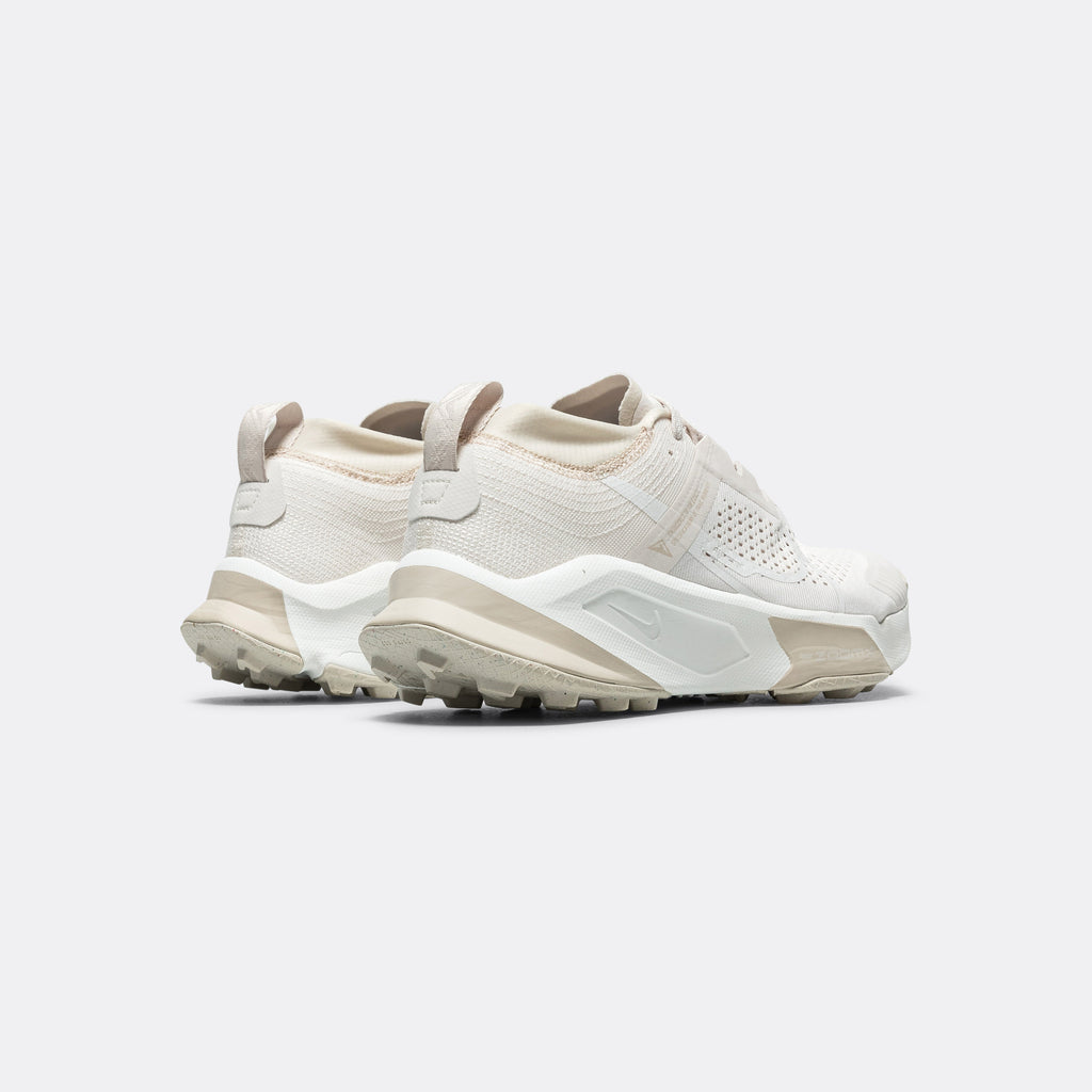 ZoomX Zegama Trail - Phantom/Summit White-Lt Orewood Borwn