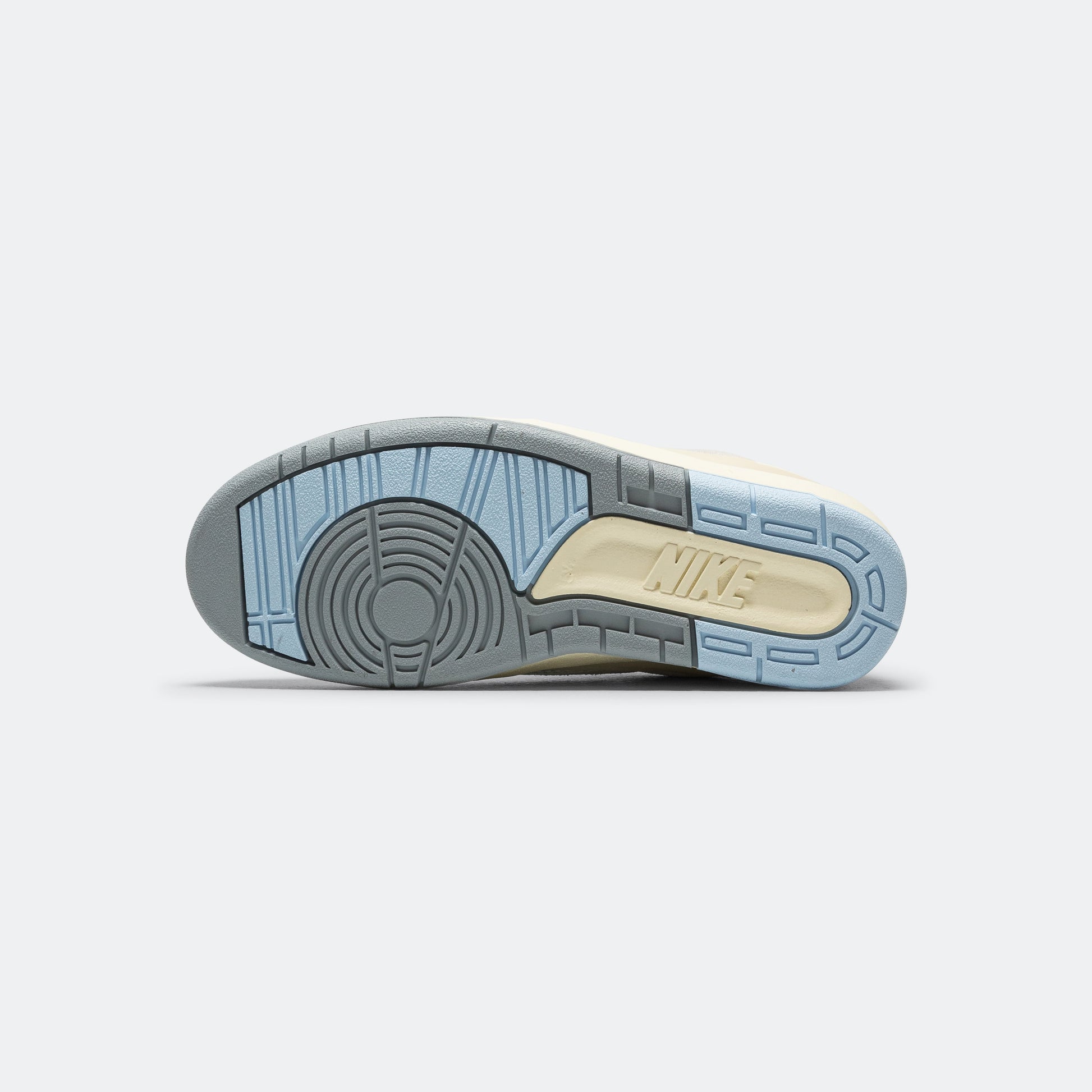 Womens Air Jordan 2 Retro Low - Summit White/Varsity Red-Ice Blue