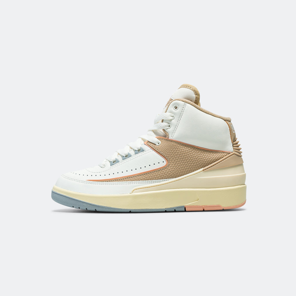 Womens Air Jordan 2 Retro - Sail/Desert-Sunrise Haze-Muslin