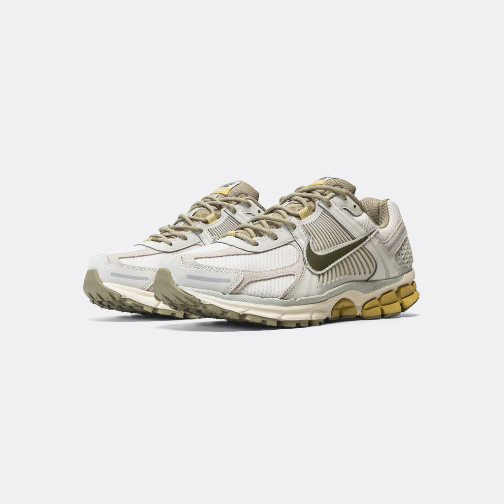Zoom Vomero 5 - Light Bone/Medium Olive-Neutral Olive