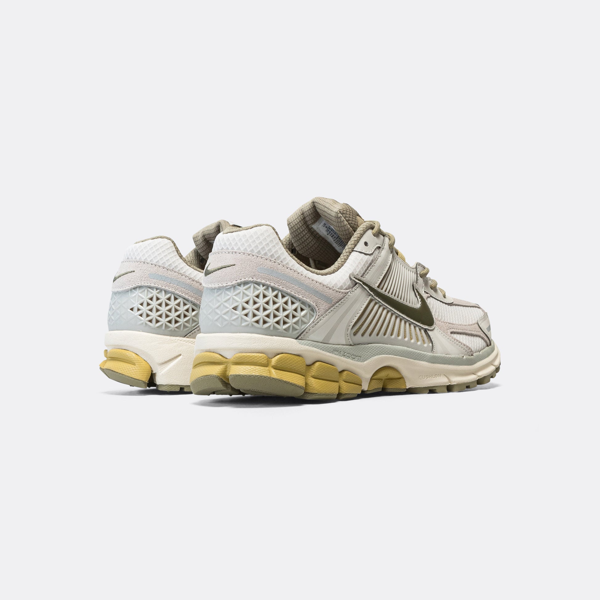 Zoom Vomero 5 - Light Bone/Medium Olive-Neutral Olive
