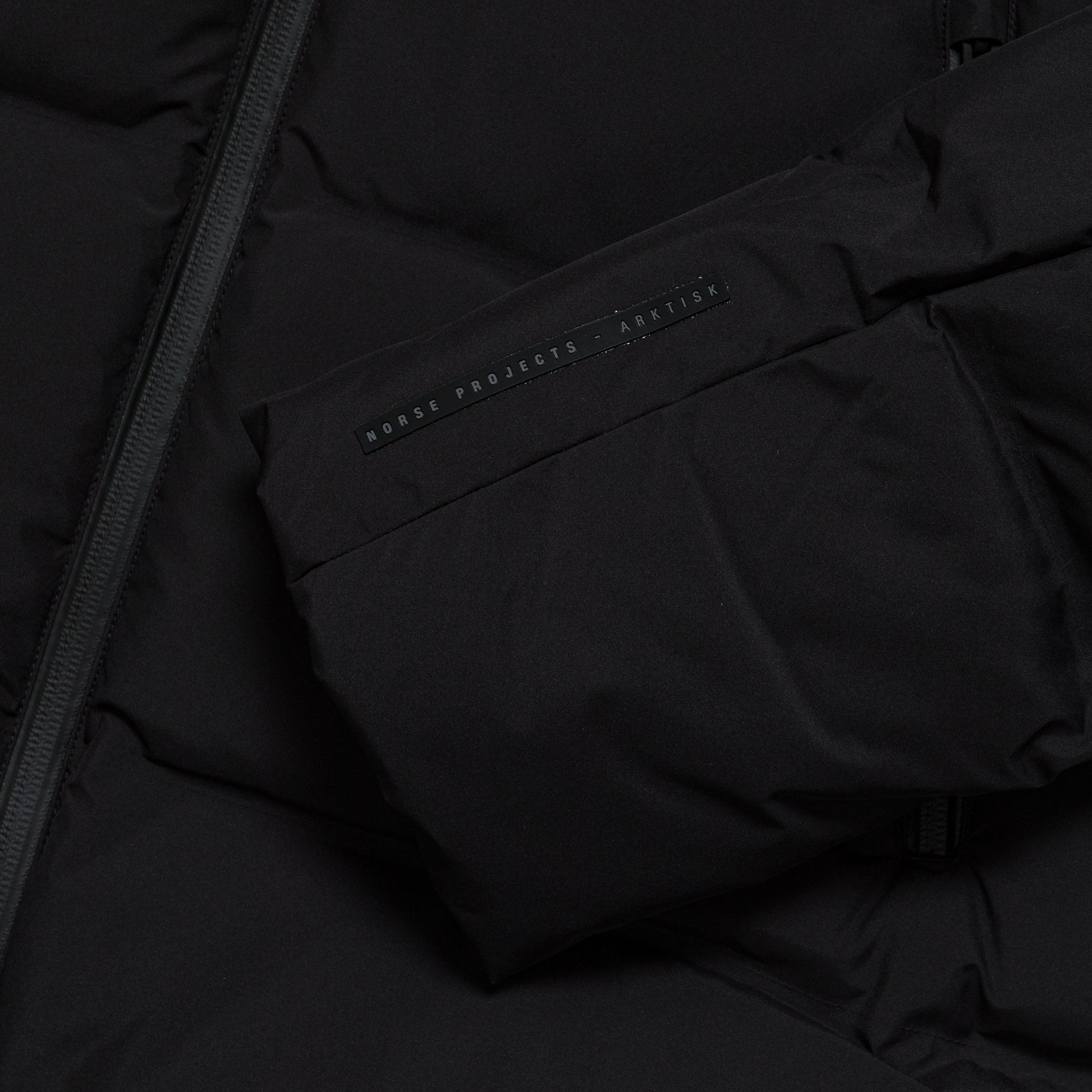 PERTEX® Shield Stand Collar Short Down Jacket - Black