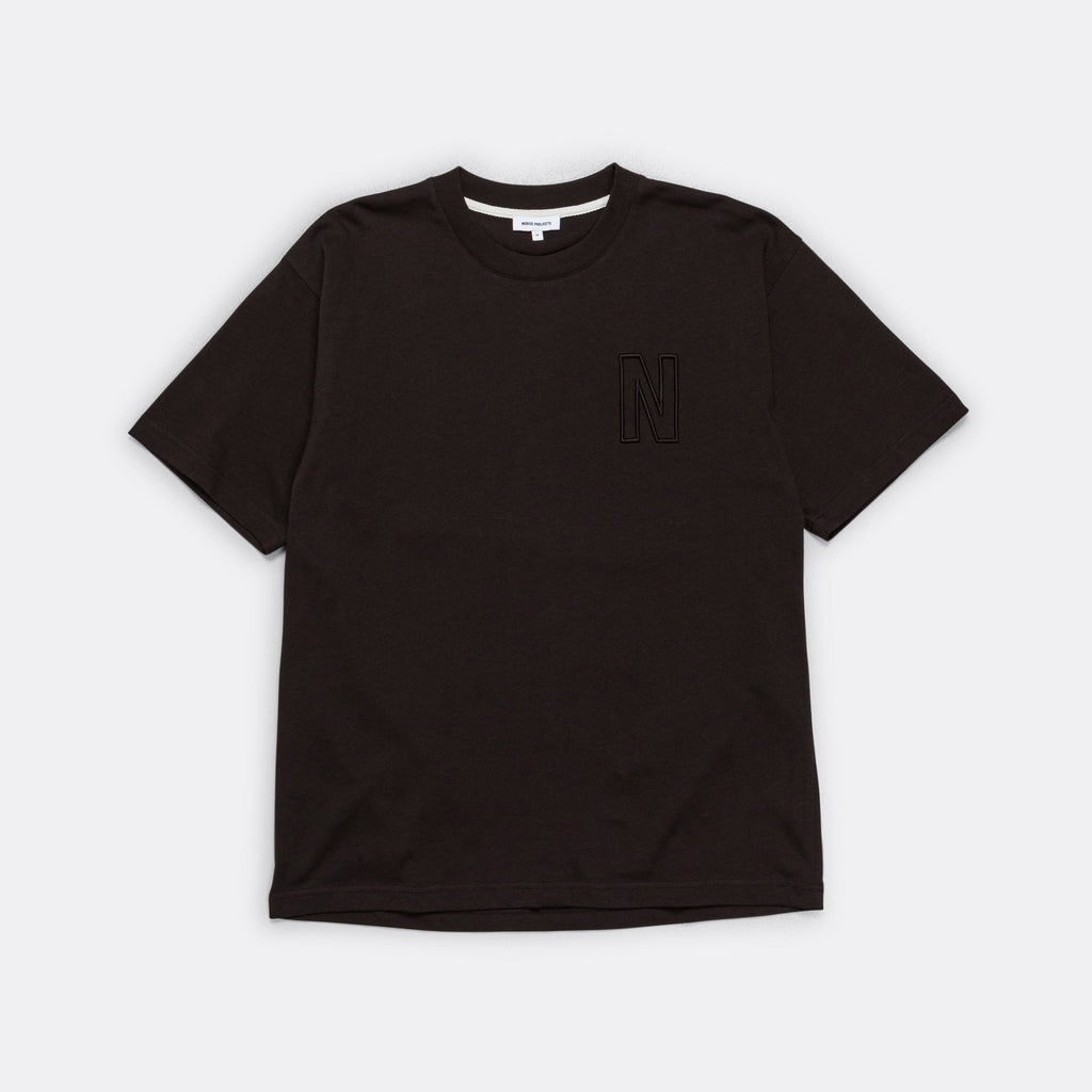 Simon Loose Organic Heavy Jersey N Logo T-Shirt - Espresso
