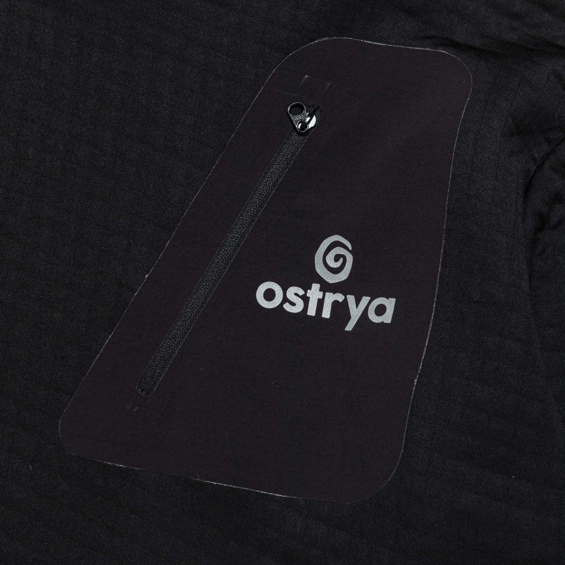 Tessellate Fleece Sweater - Black