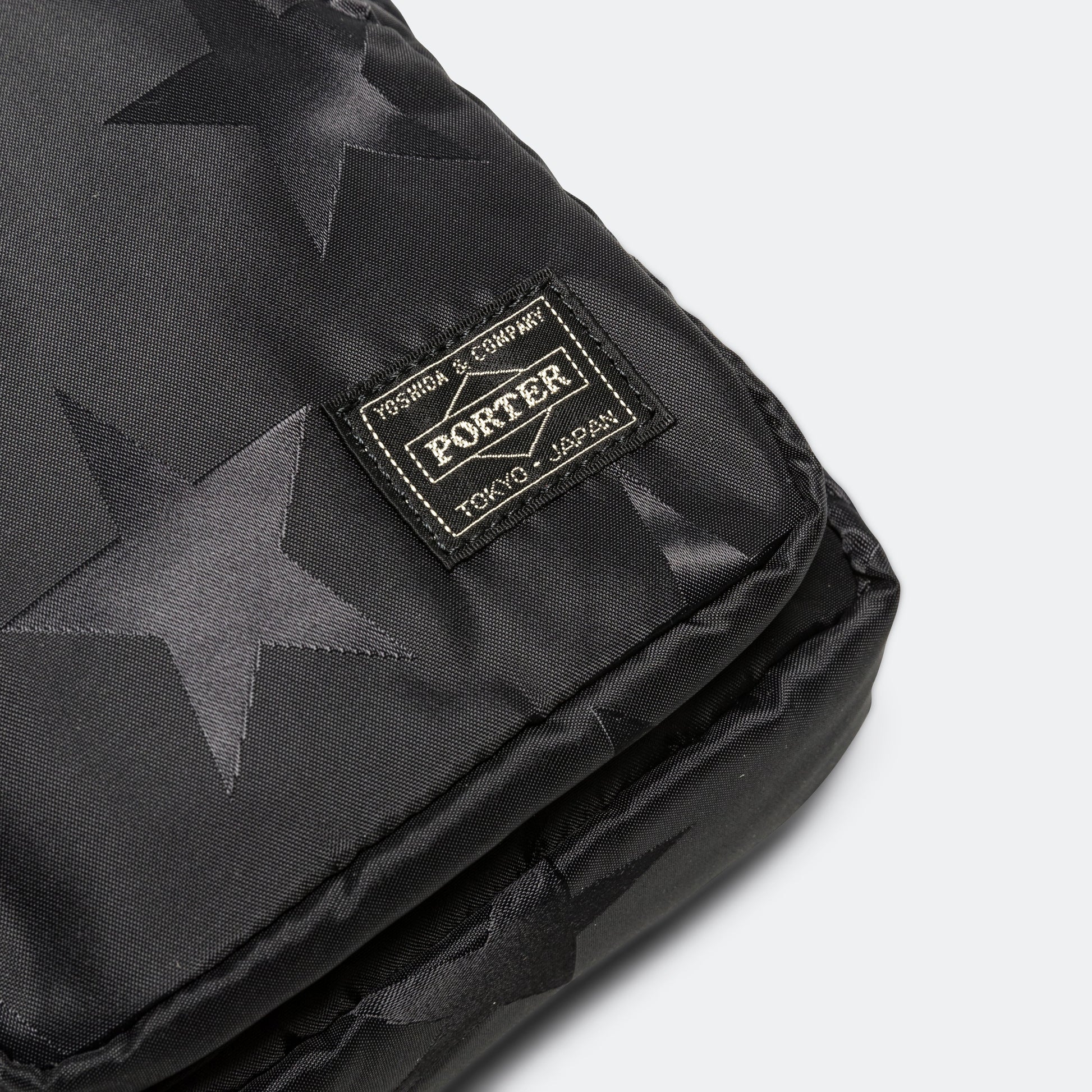 Flag Shoulder Bag Vertical - Black