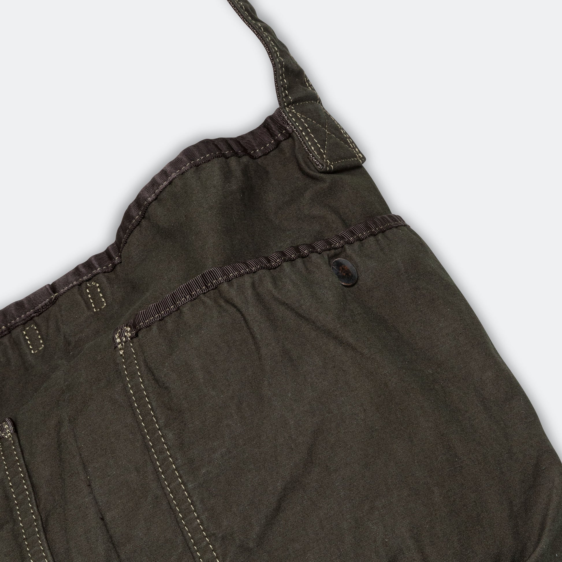 Crag Shoulder Bag (L) - Khaki