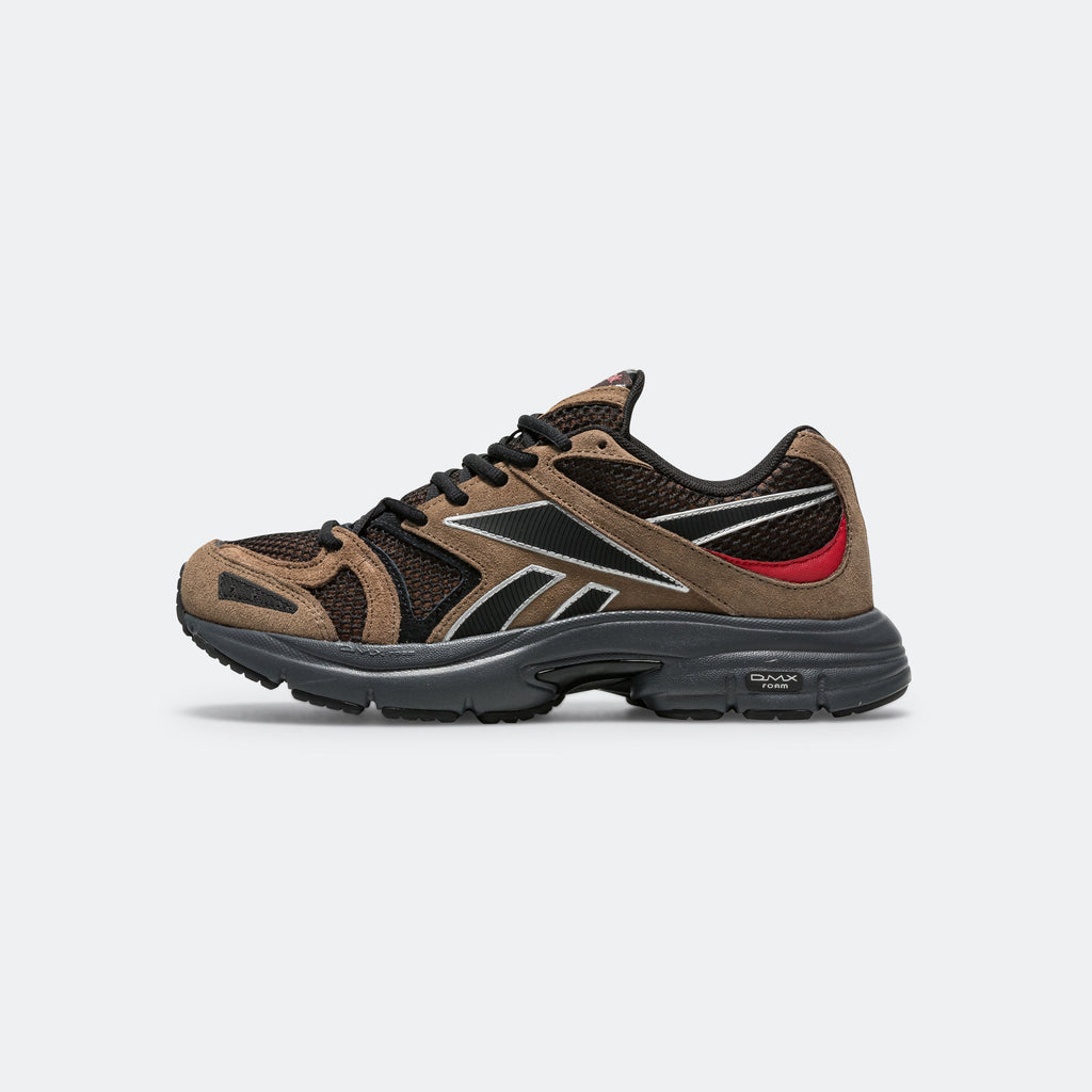 Premier Road Plus VI - Utility Brown/Black-Vector Red
