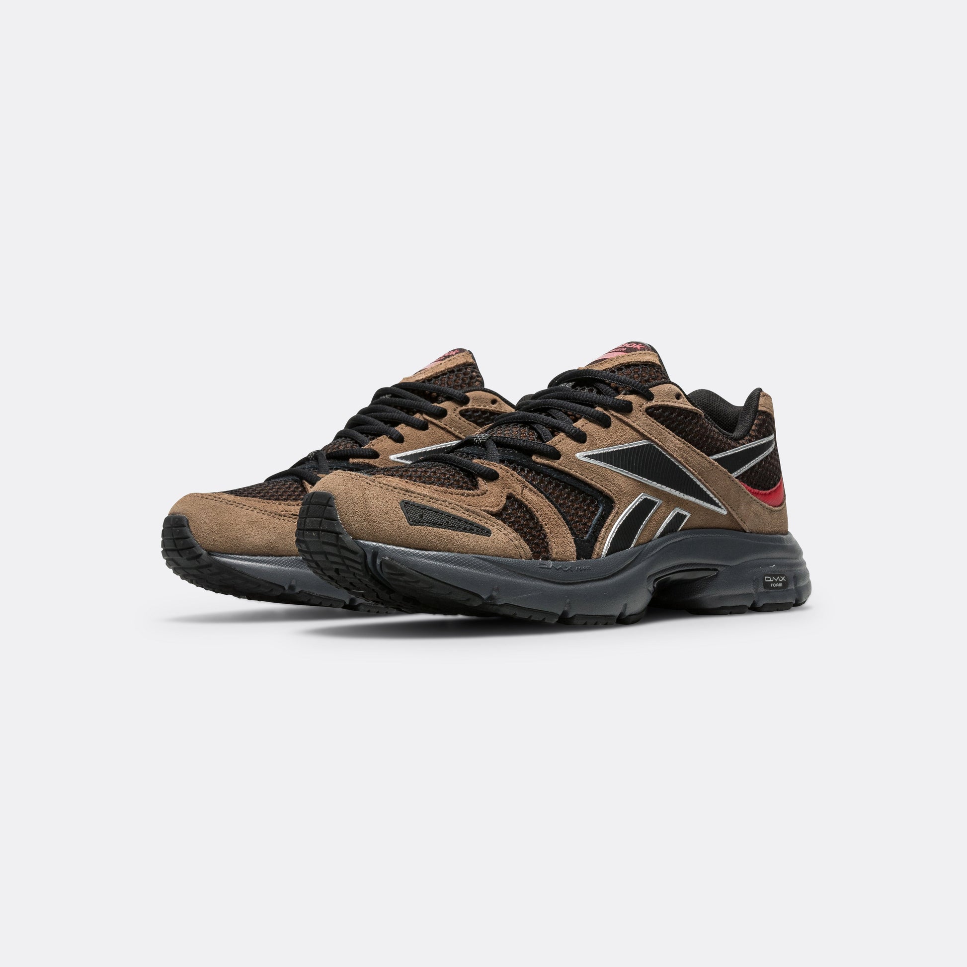 Premier Road Plus VI - Utility Brown/Black-Vector Red