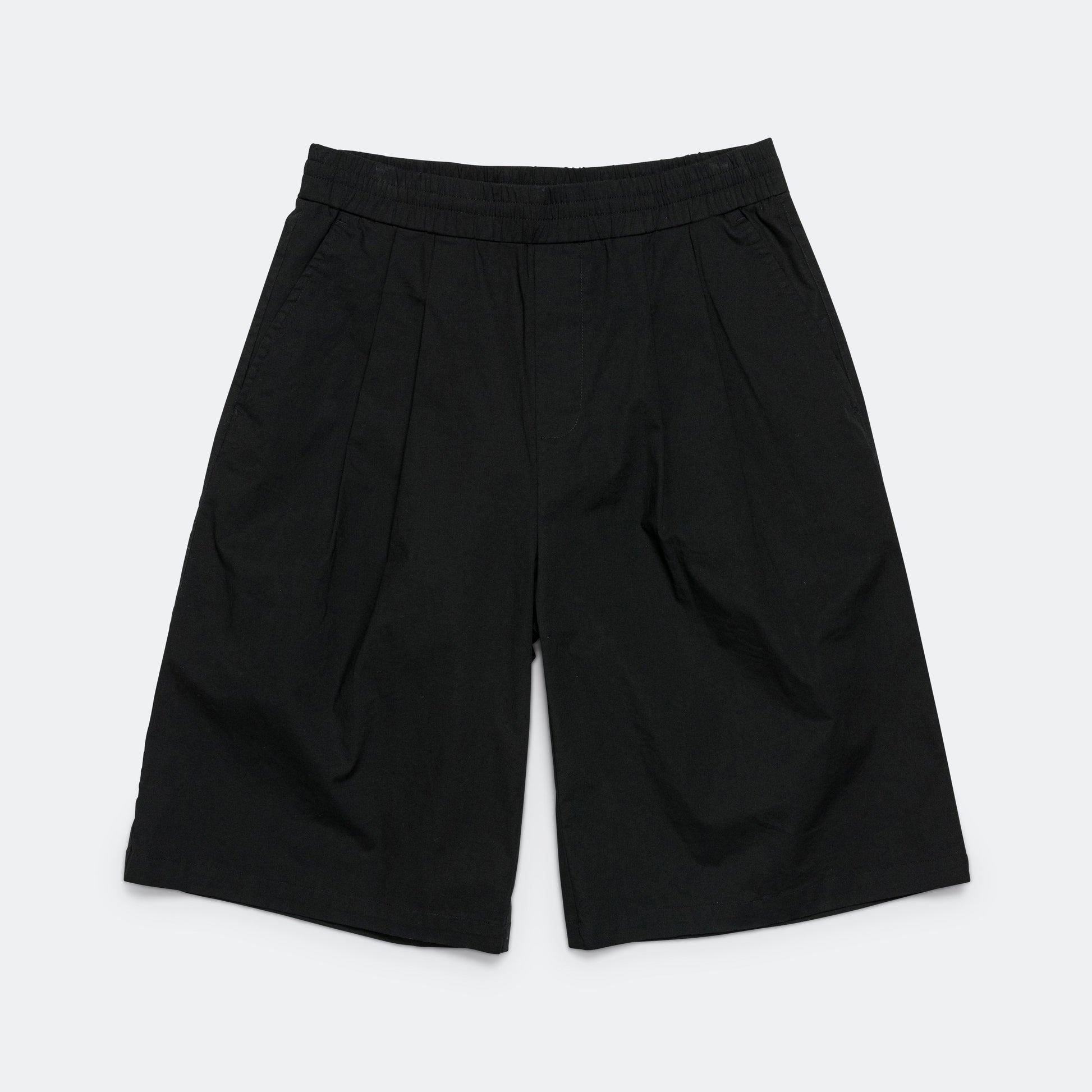 Pleated Wide Short - Black