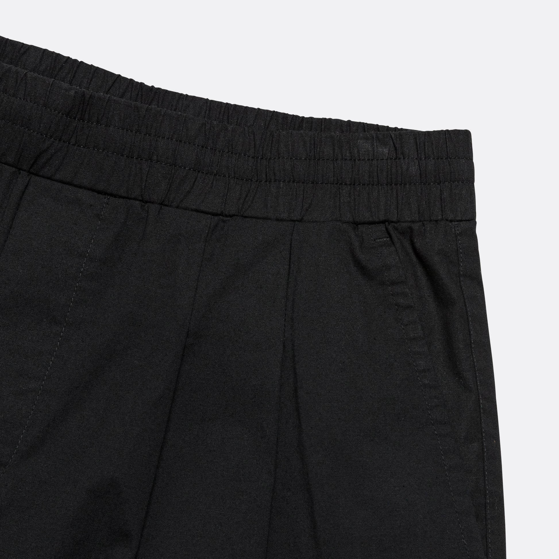 Pleated Wide Short - Black