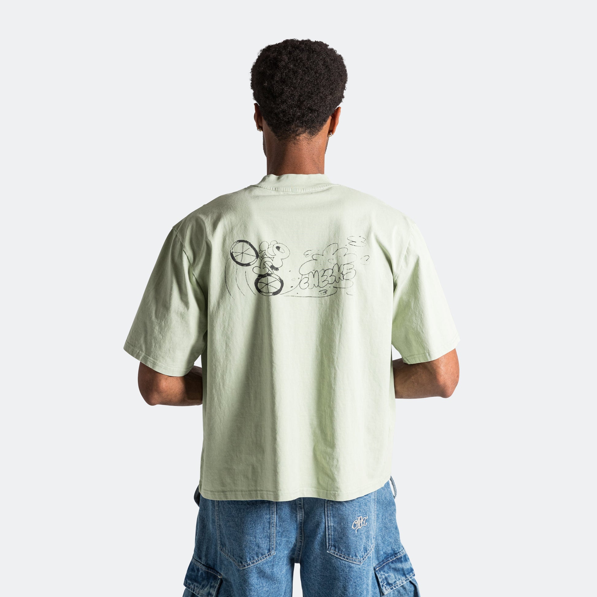 Moving & Grooving T-Shirt - Lichen Green